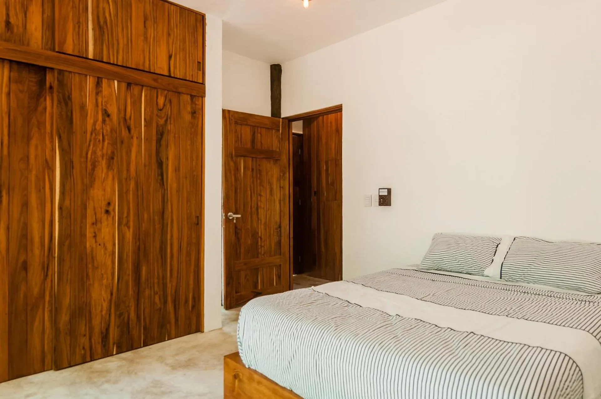 Bed in Jungle Chic Villa in Chemuyil