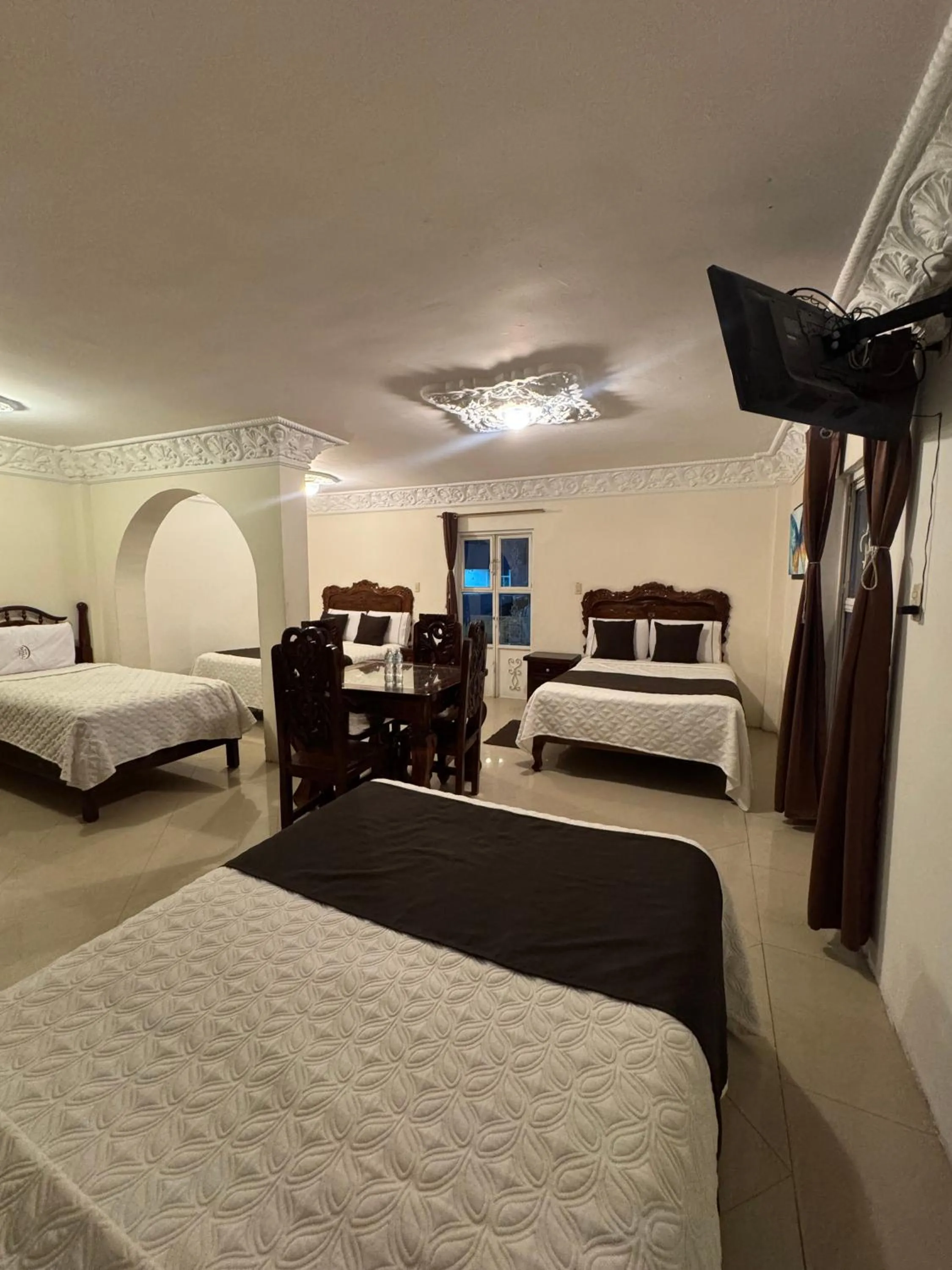 Bed in Hotel Royal Puebla