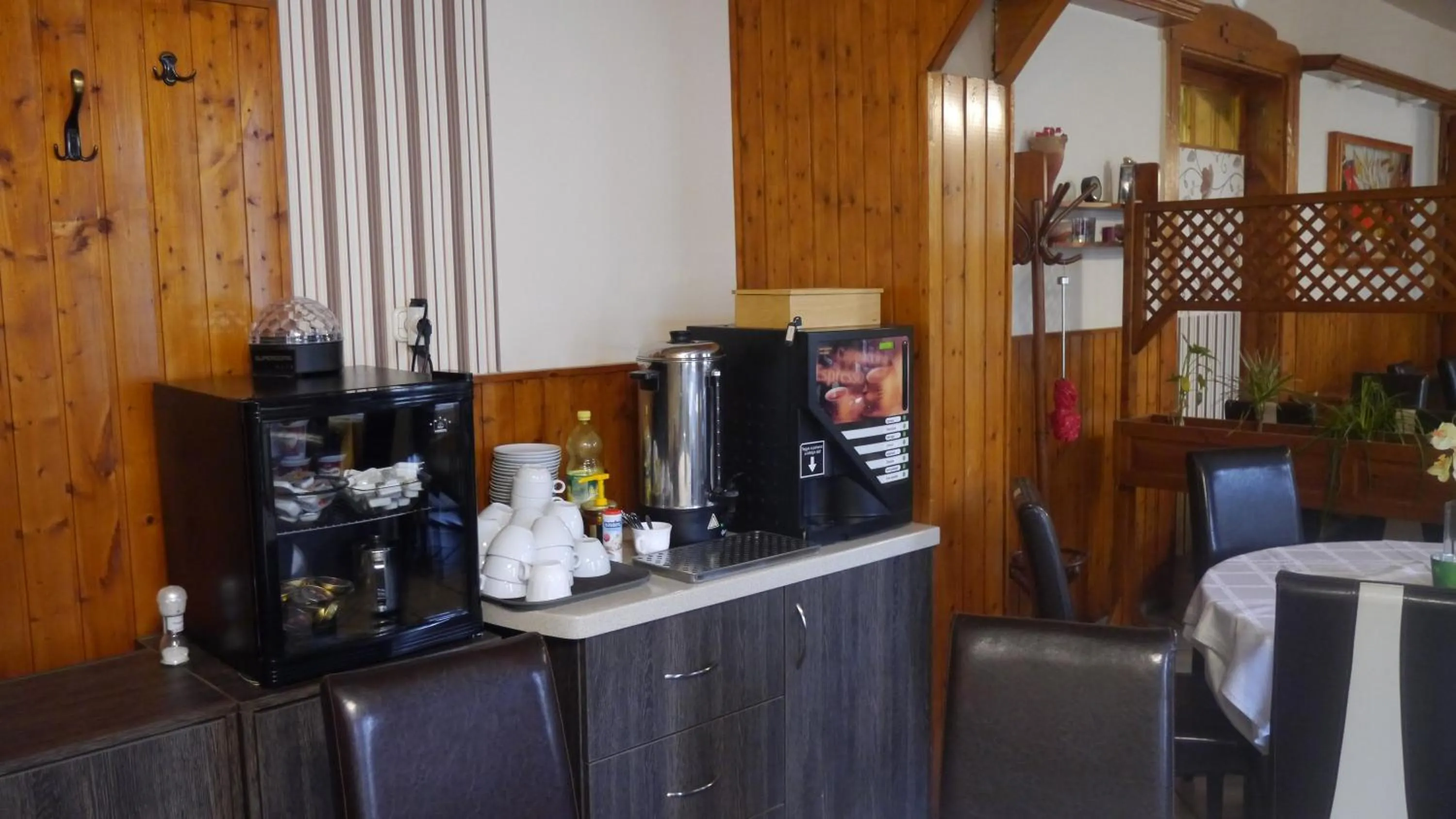 Food and drinks in Tinódi Fogadó