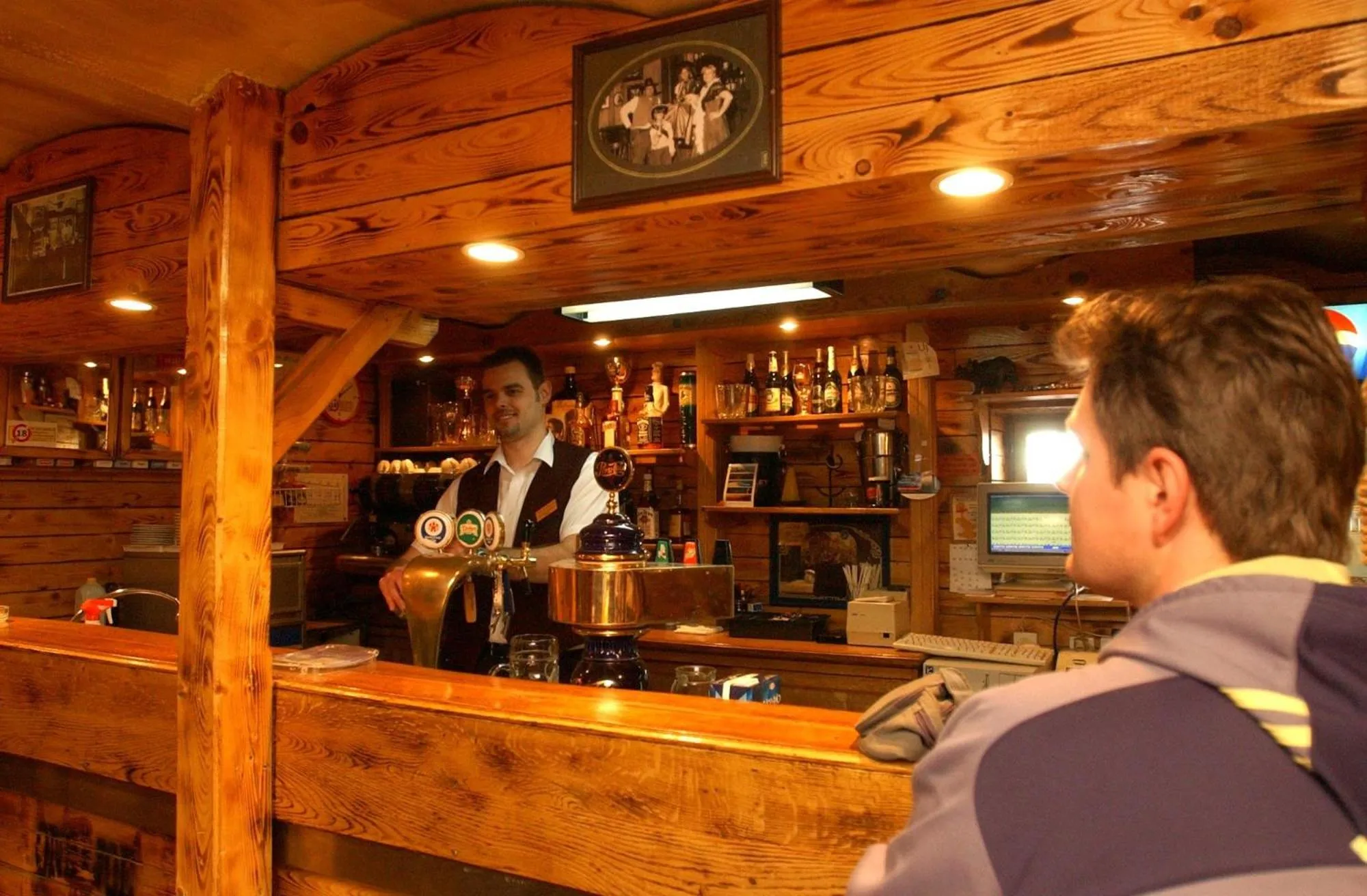 Restaurant/places to eat in Tinódi Fogadó