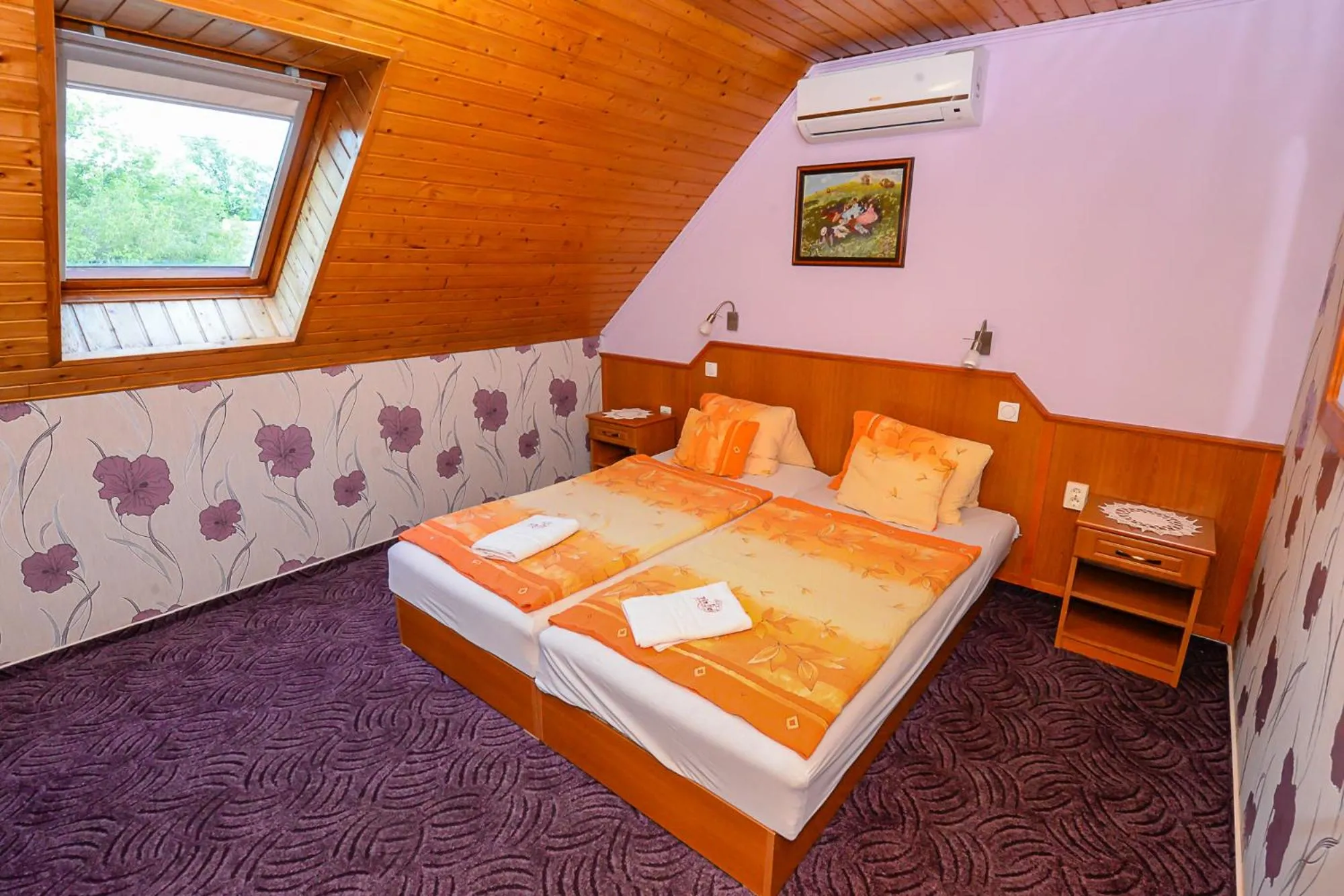 Bed in Tinódi Fogadó
