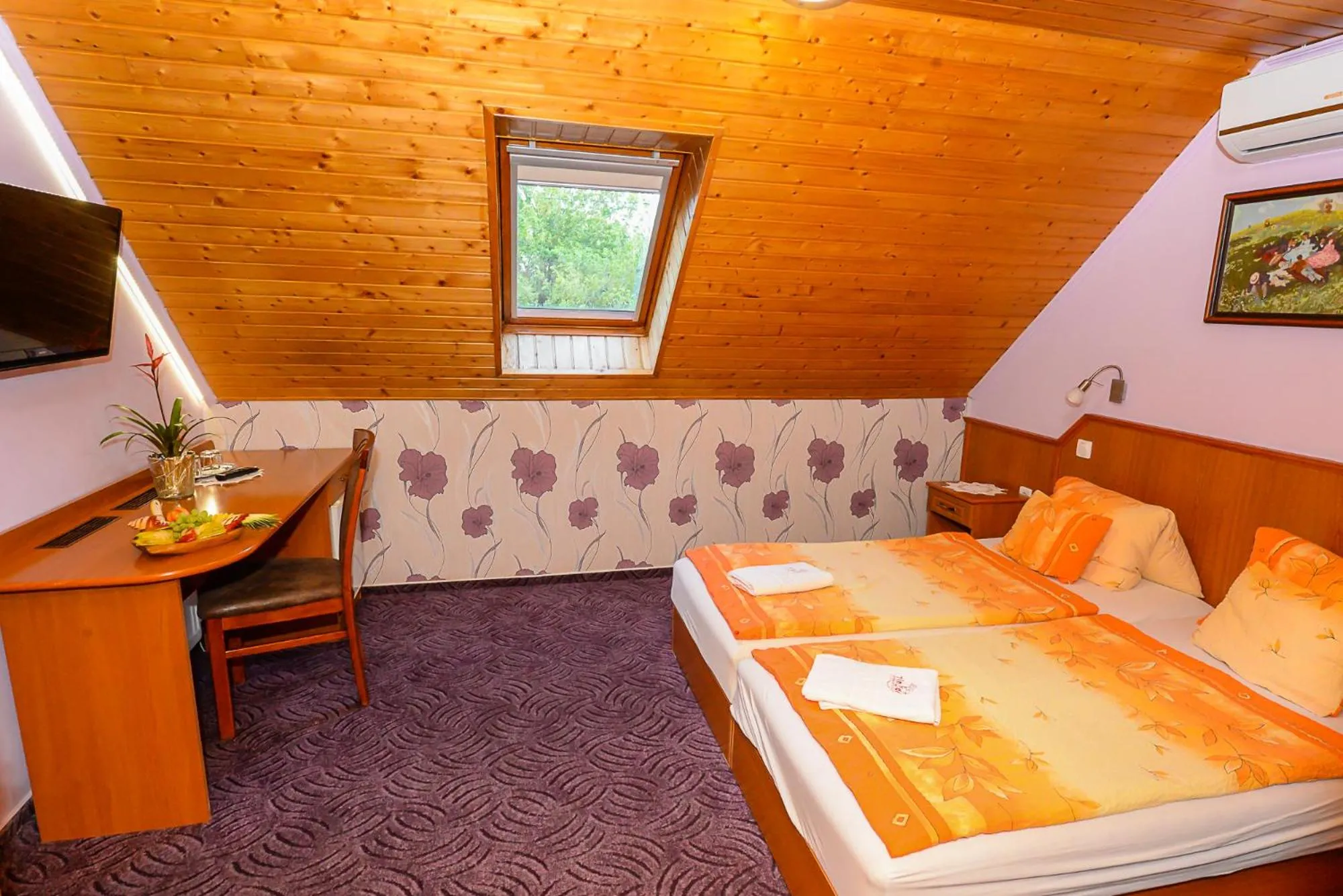 Bed in Tinódi Fogadó
