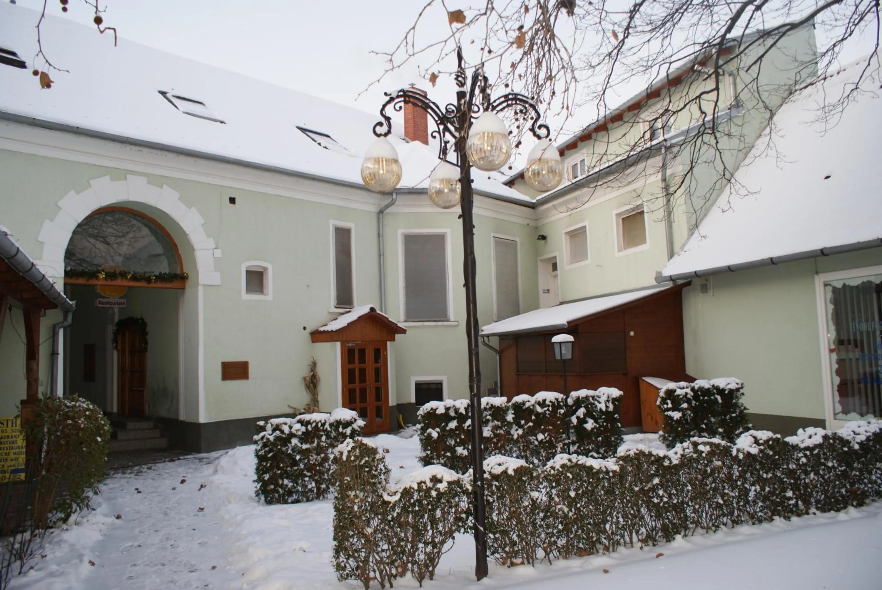 Property building in Tinódi Fogadó