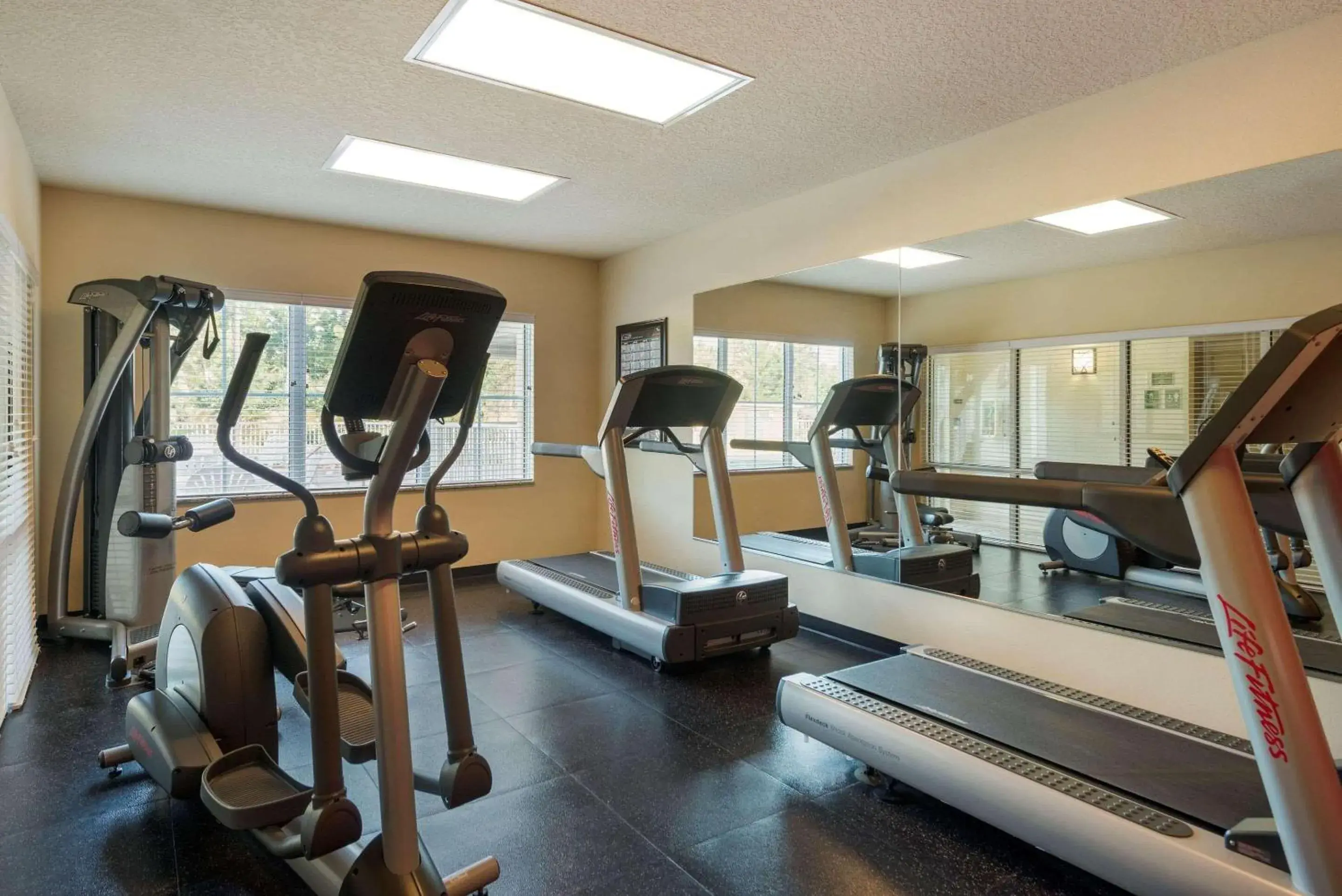 Fitness centre/facilities in Country Inn & Suites by Radisson, Port Orange-Daytona, FL Fitness centre/facilities in Country Inn & Suites by Radisson, Port Orange-Daytona, FL