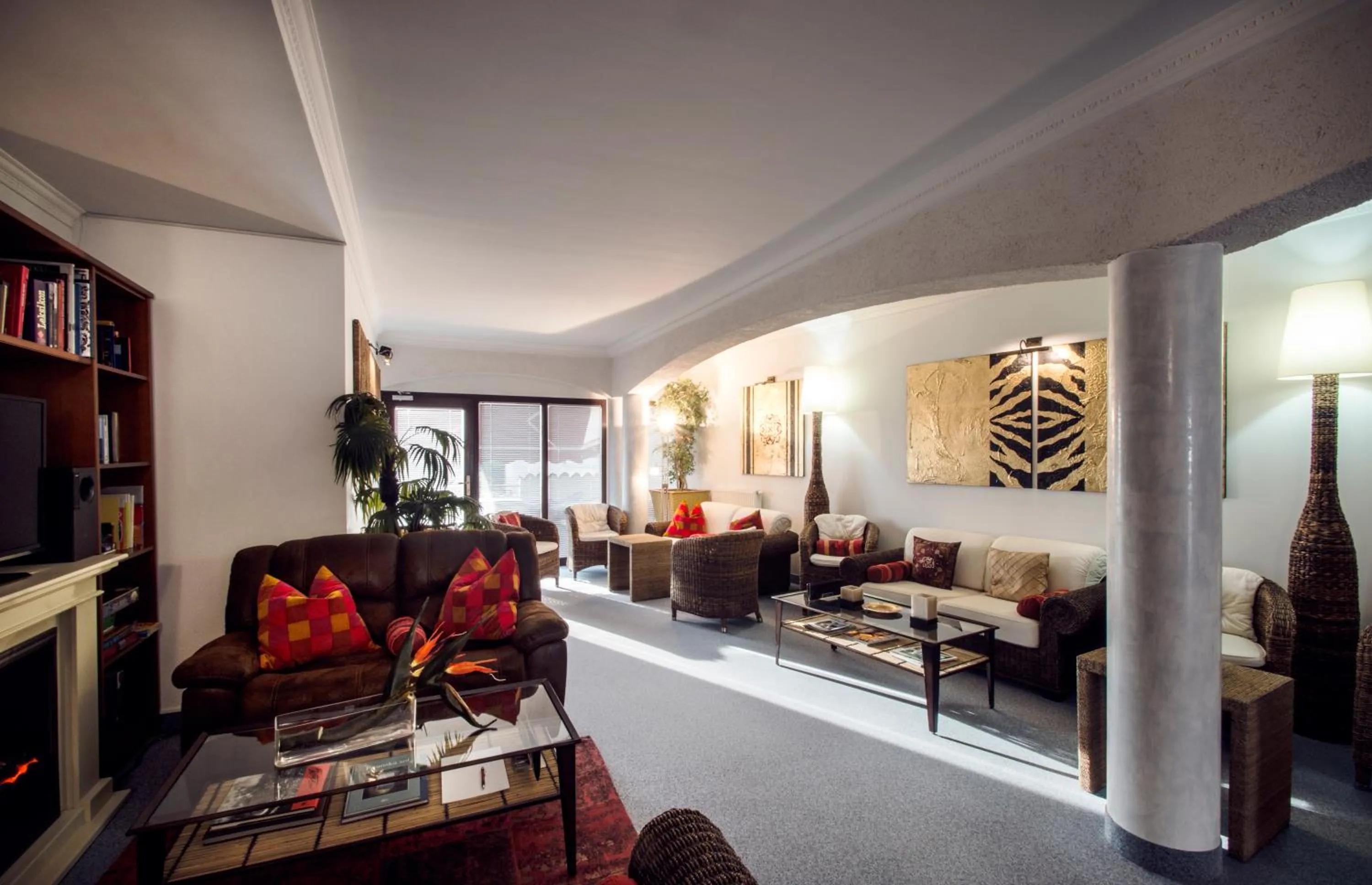 Communal lounge/ TV room in Villa Bellevue Portoroz-Portorose