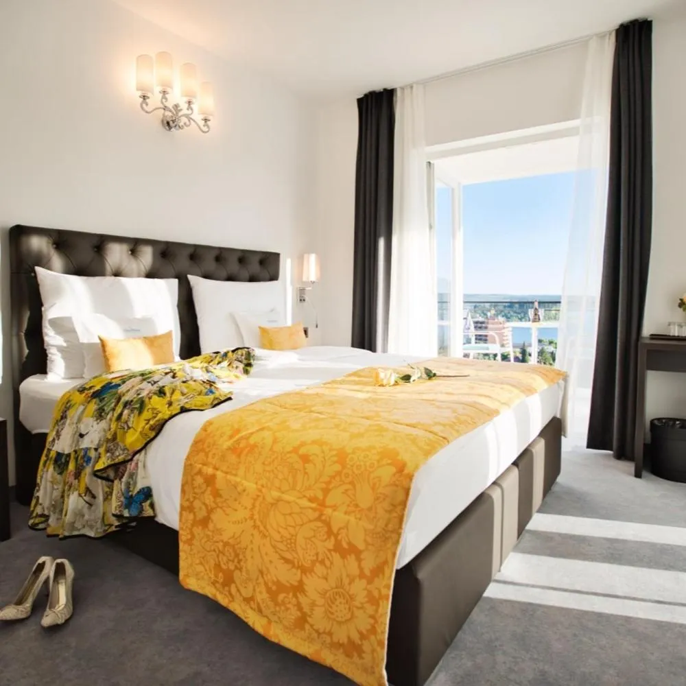 Bed in Villa Bellevue Portoroz-Portorose