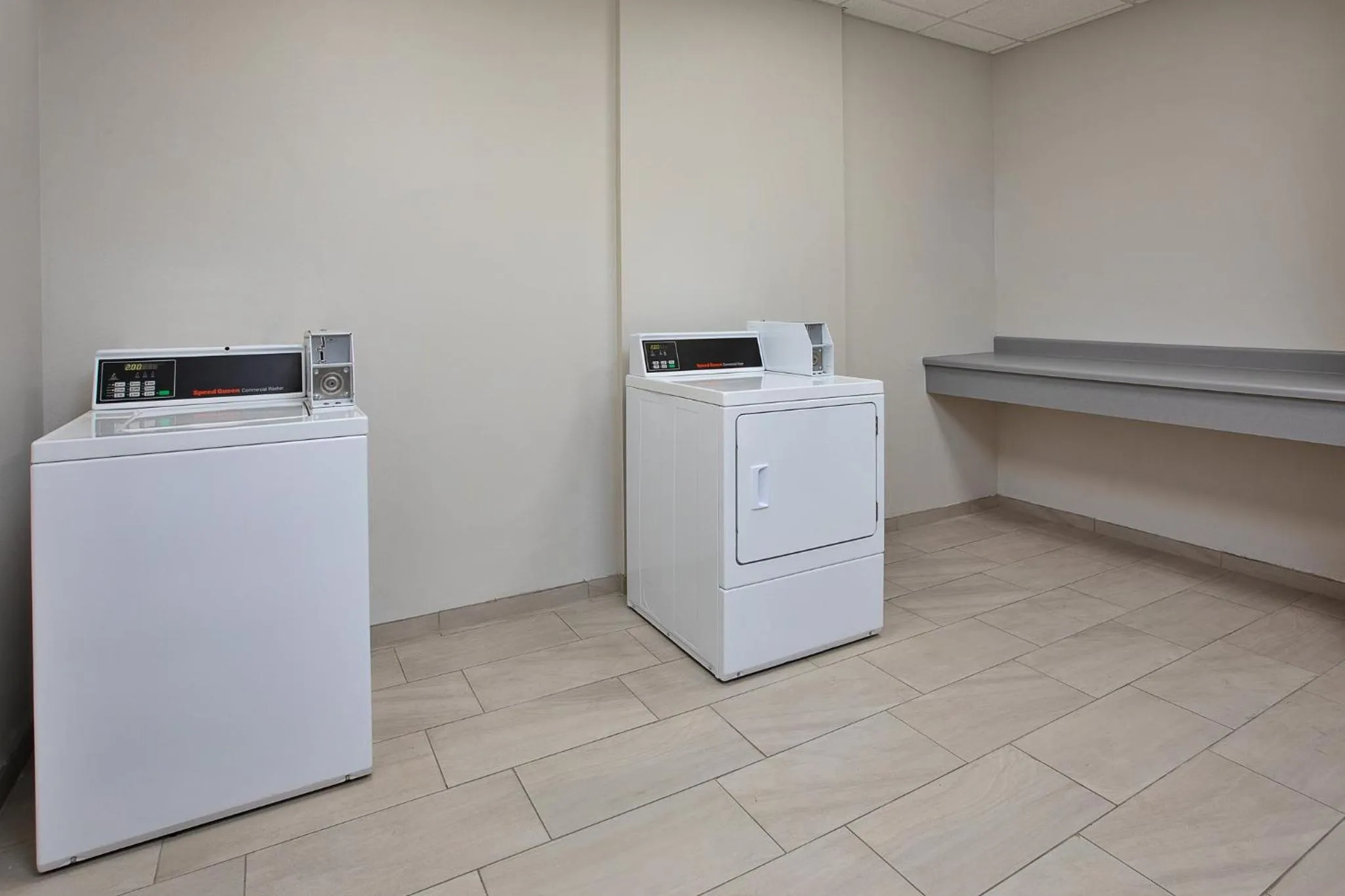 Other in Holiday Inn Express & Suites Sioux Falls Southwest by IHG