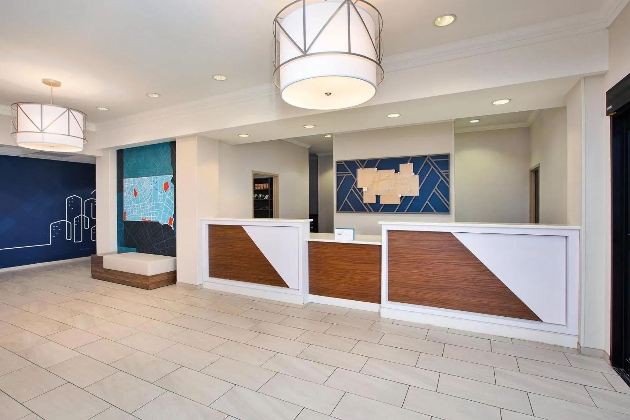 Property building in Holiday Inn Express & Suites Sioux Falls Southwest by IHG