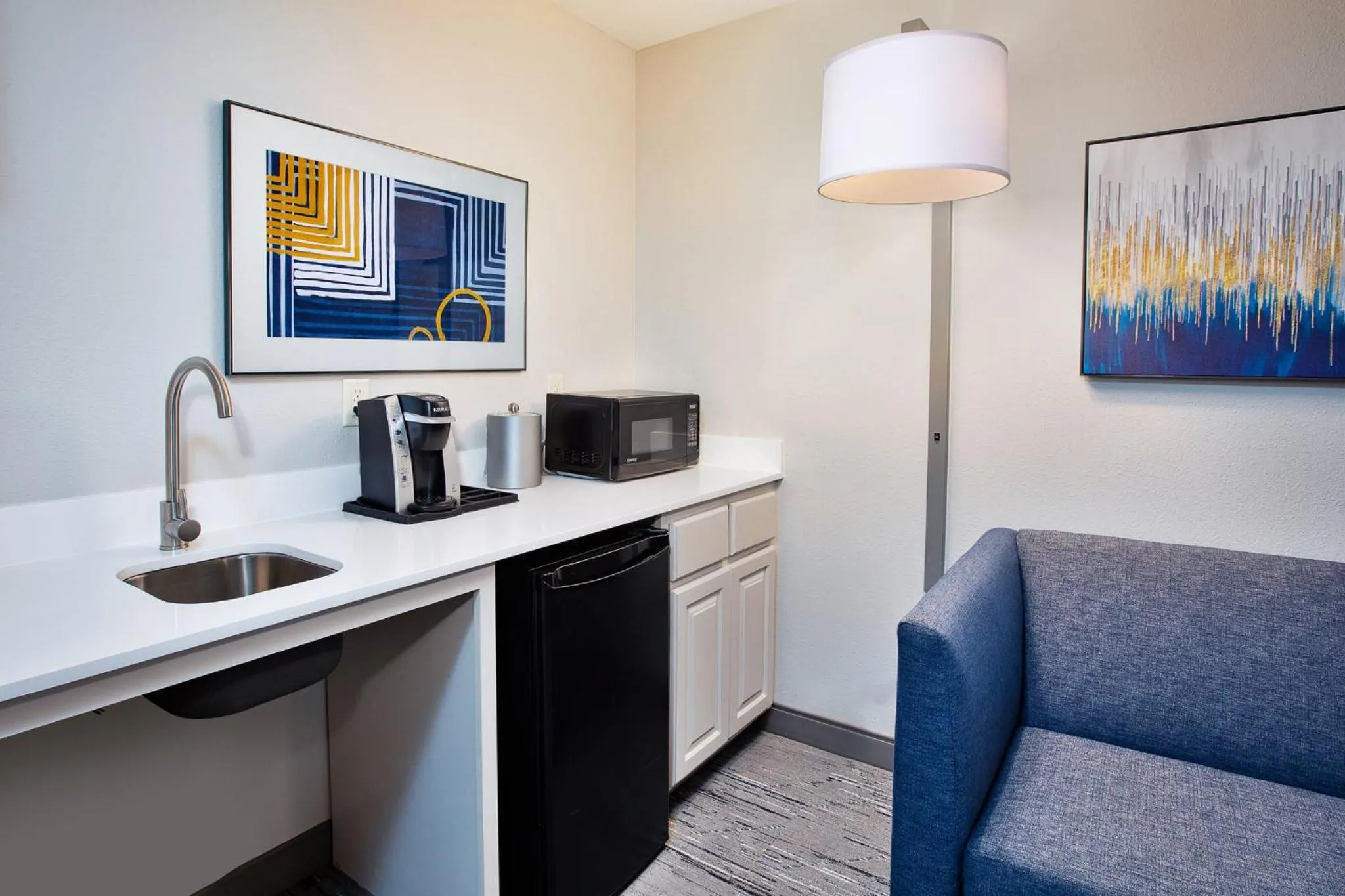 Photo of the whole room in Holiday Inn Express & Suites Sioux Falls Southwest by IHG