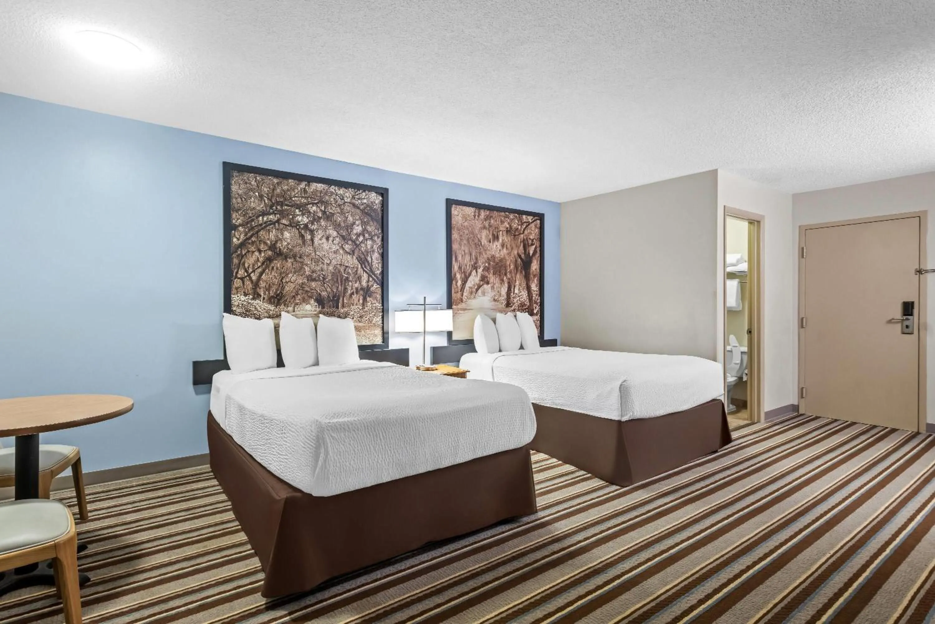 Bed in Super 8 by Wyndham Valdosta GA I-75