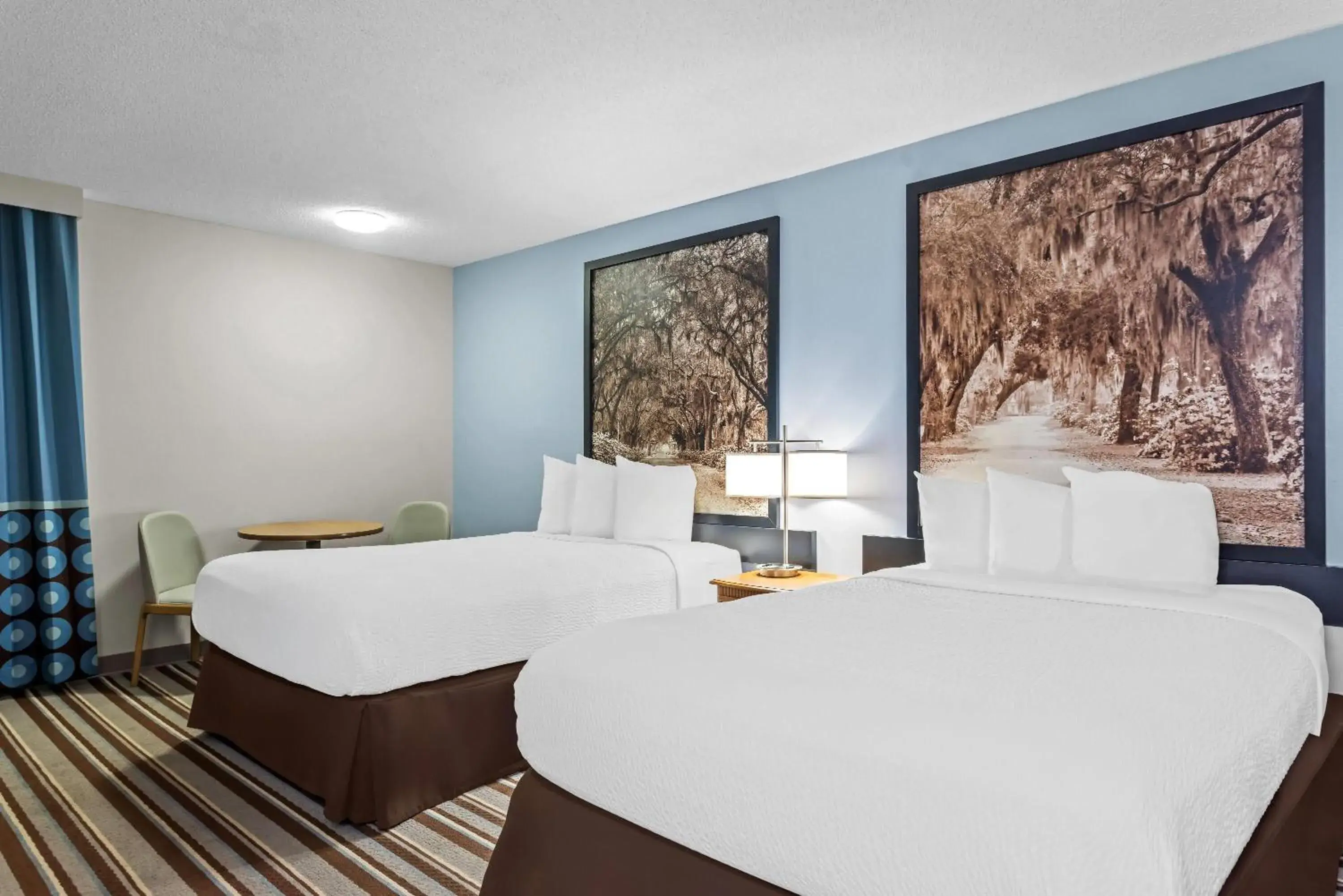 Bed in Super 8 by Wyndham Valdosta GA I-75 Bed in Super 8 by Wyndham Valdosta GA I-75