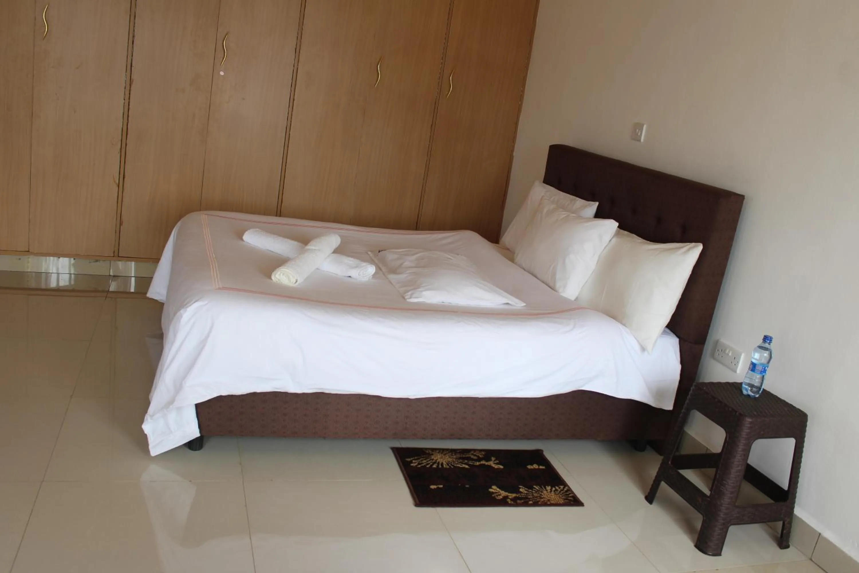 Single Room - single occupancy in Salient Guest House