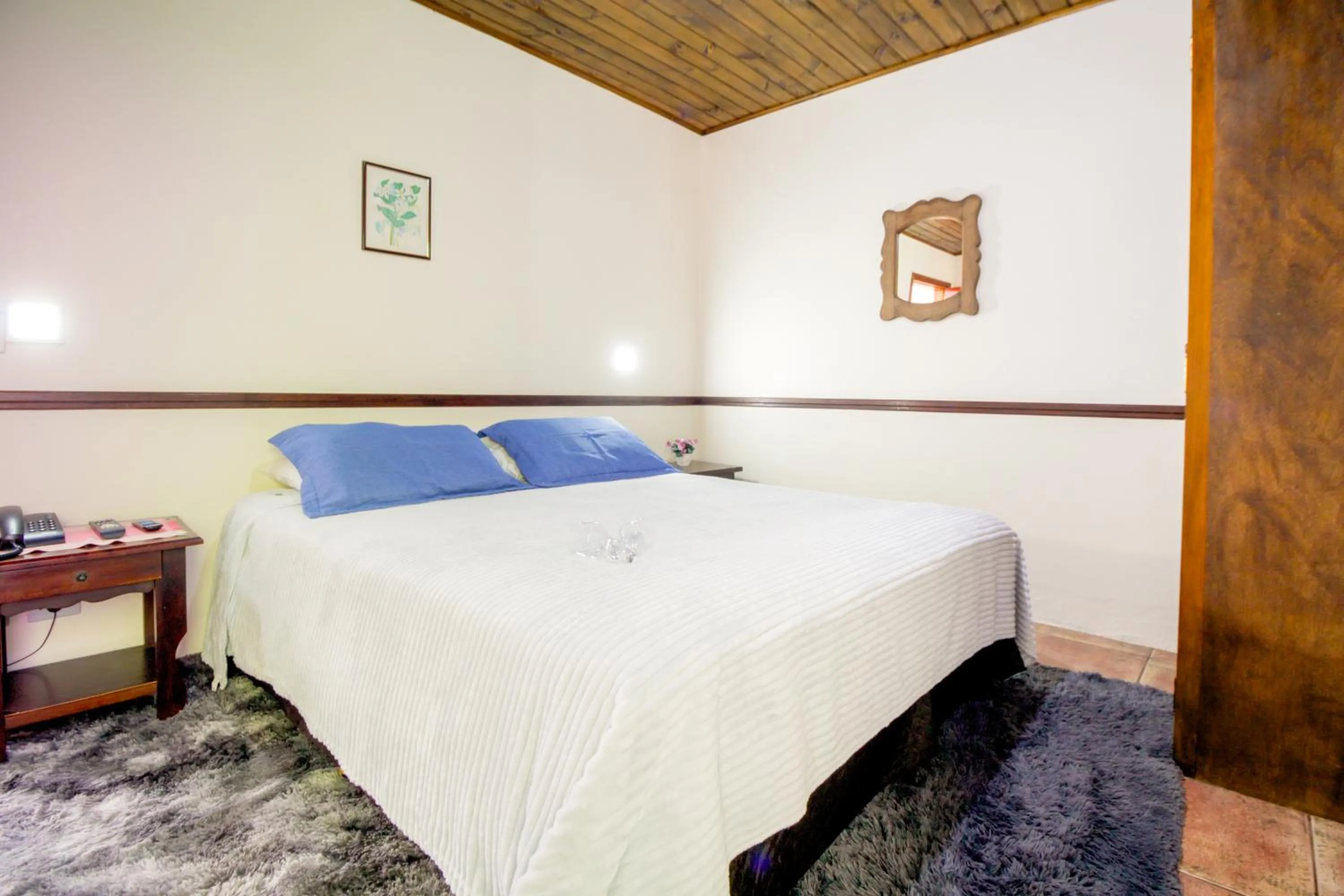 Bed in VELINN Hotel Ninho do Falcão