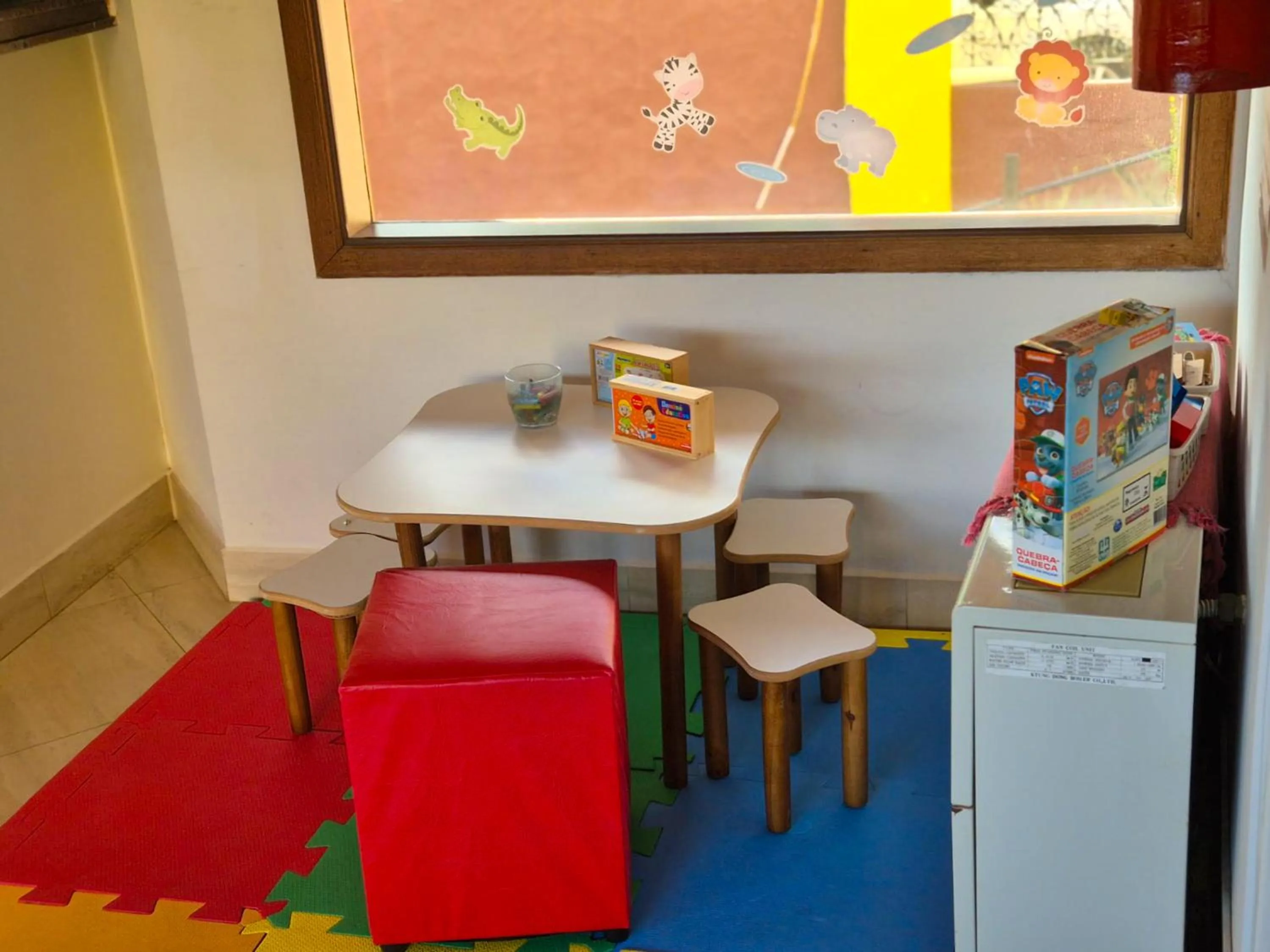 Entertainment in VELINN Hotel Ninho do Falcão