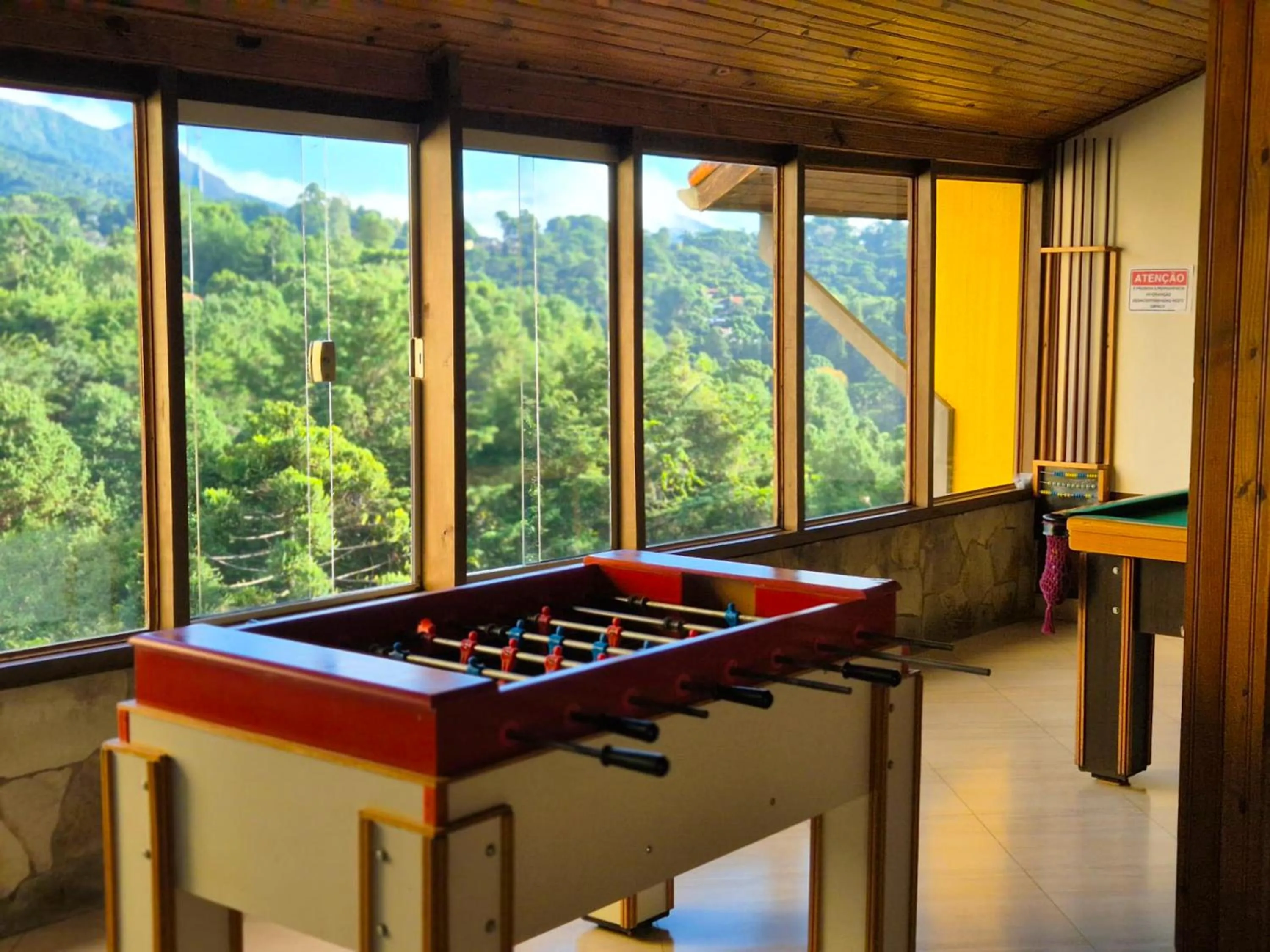 Game Room in VELINN Hotel Ninho do Falcão