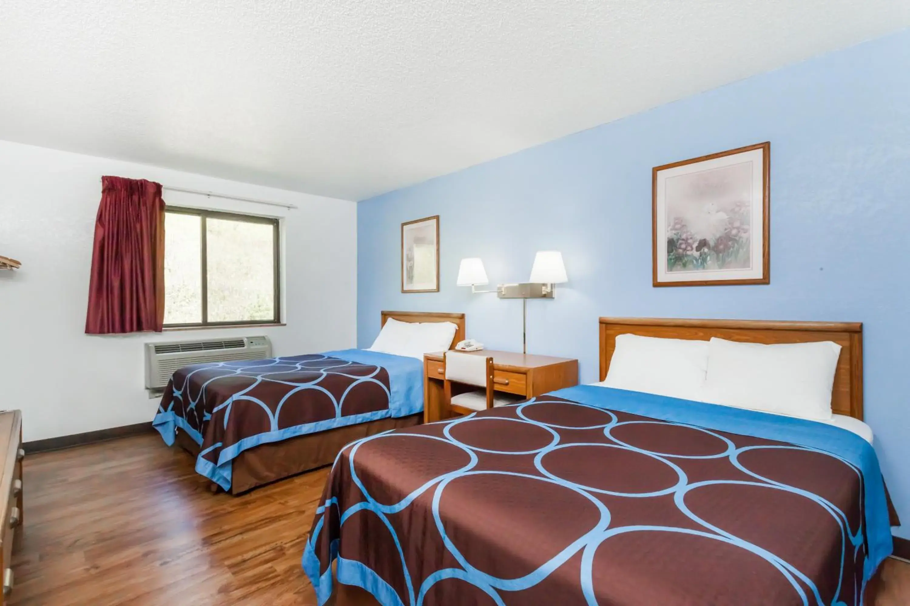 Photo of the whole room, Bed in Super 8 by Wyndham Norwich Photo of the whole room, Bed in Super 8 by Wyndham Norwich