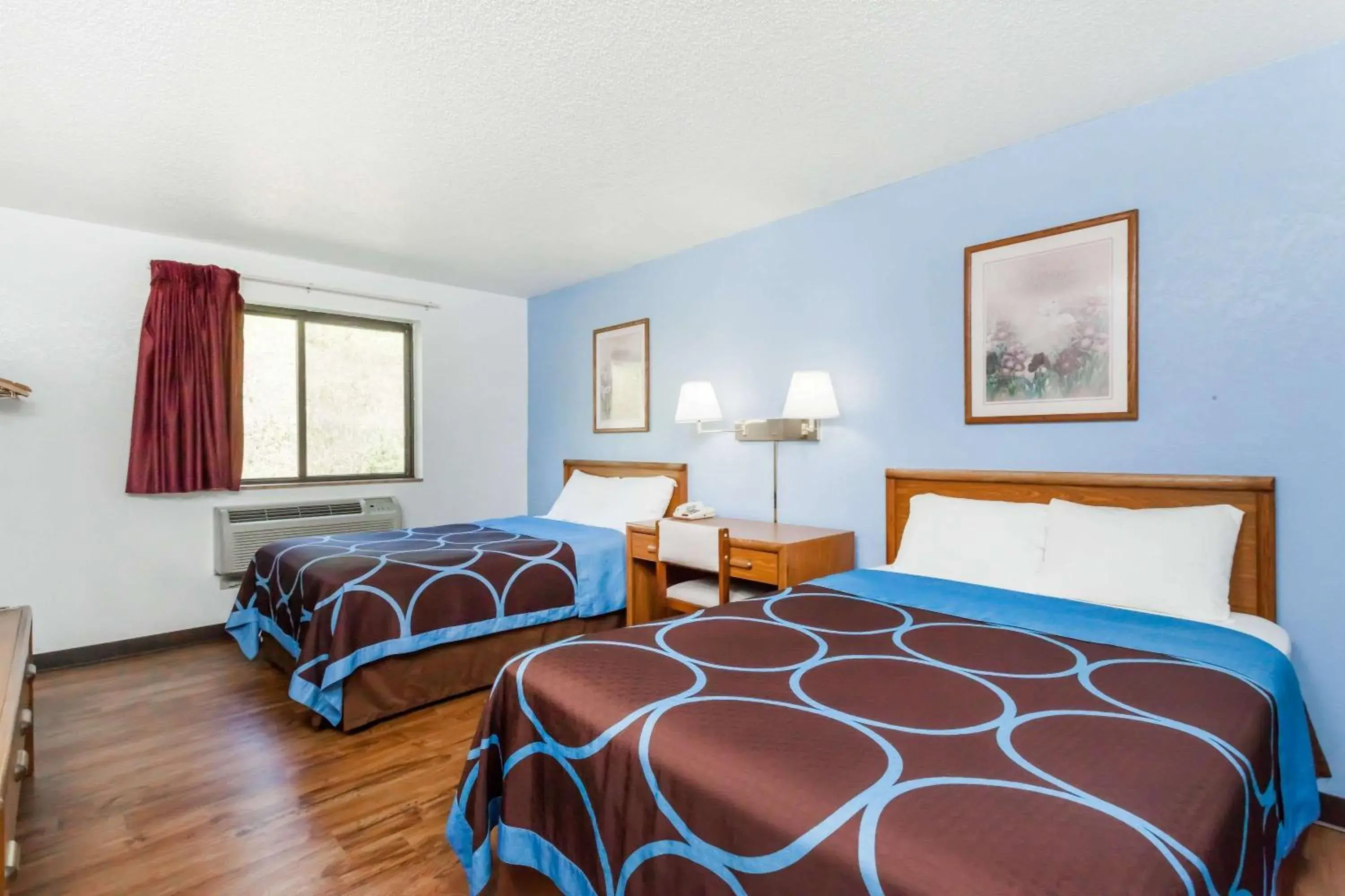 Photo of the whole room, Bed in Super 8 by Wyndham Norwich Photo of the whole room, Bed in Super 8 by Wyndham Norwich