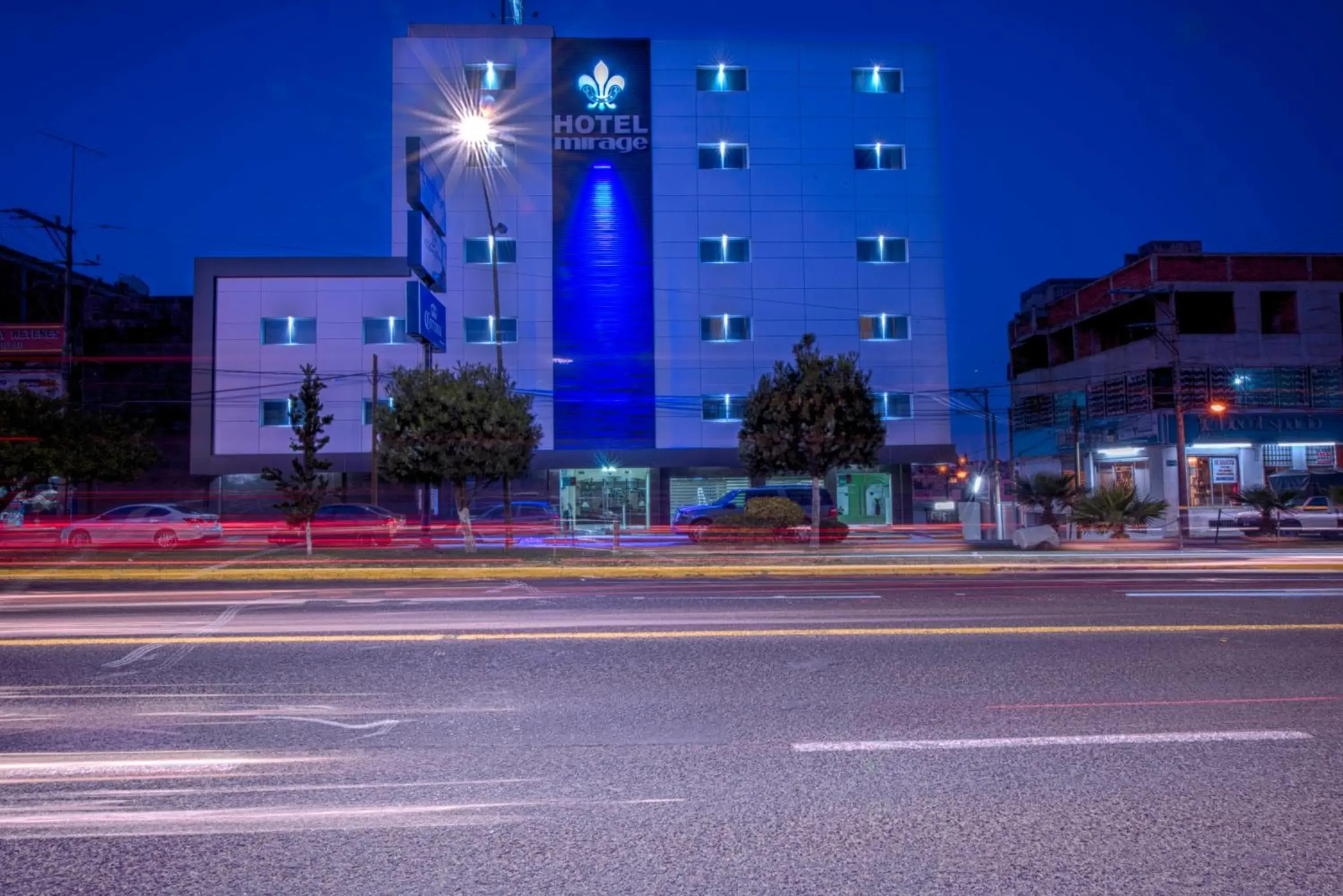 Property building in Hotel Mirage Property building in Hotel Mirage