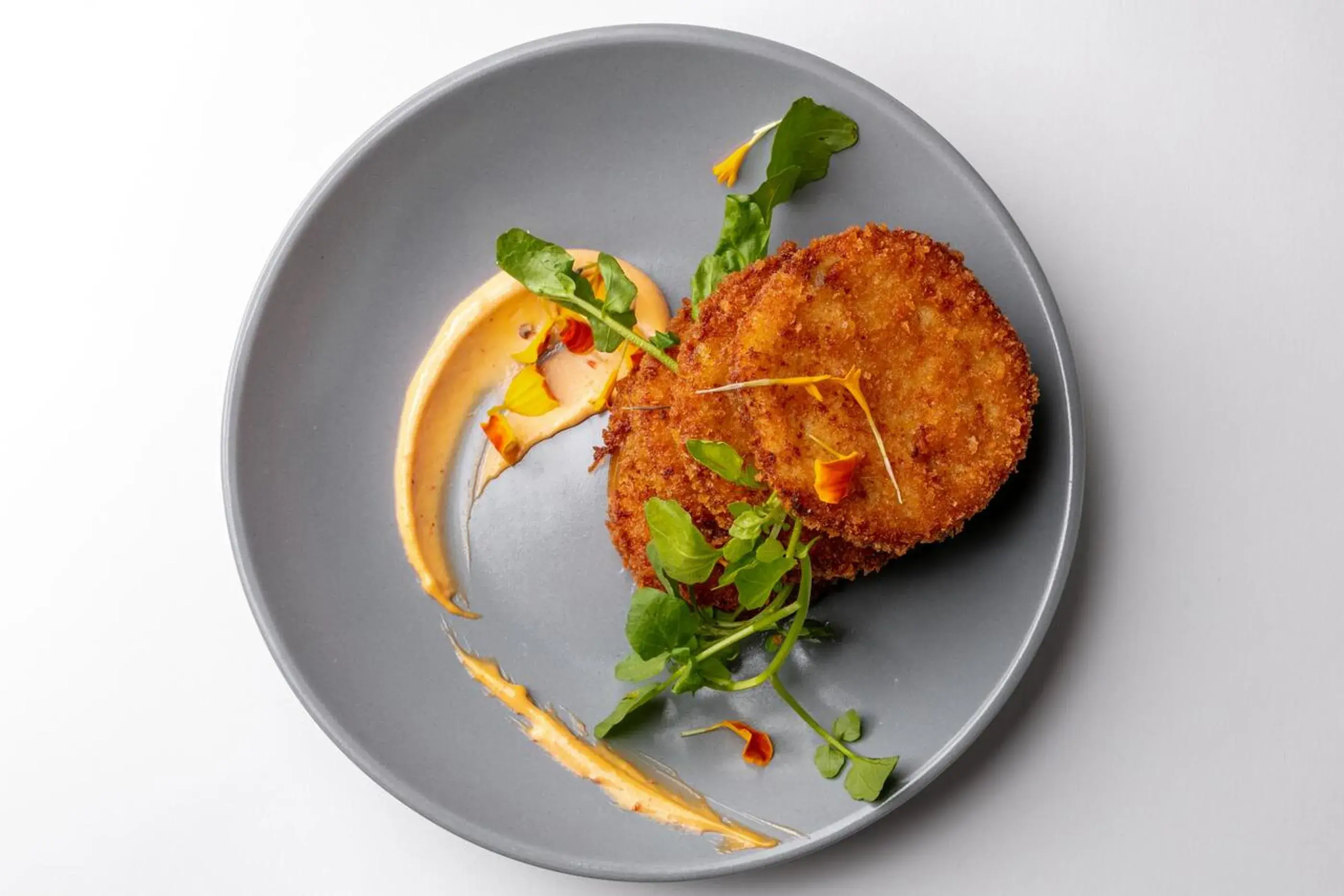 Food and drinks in The Tides Inn Food and drinks in The Tides Inn