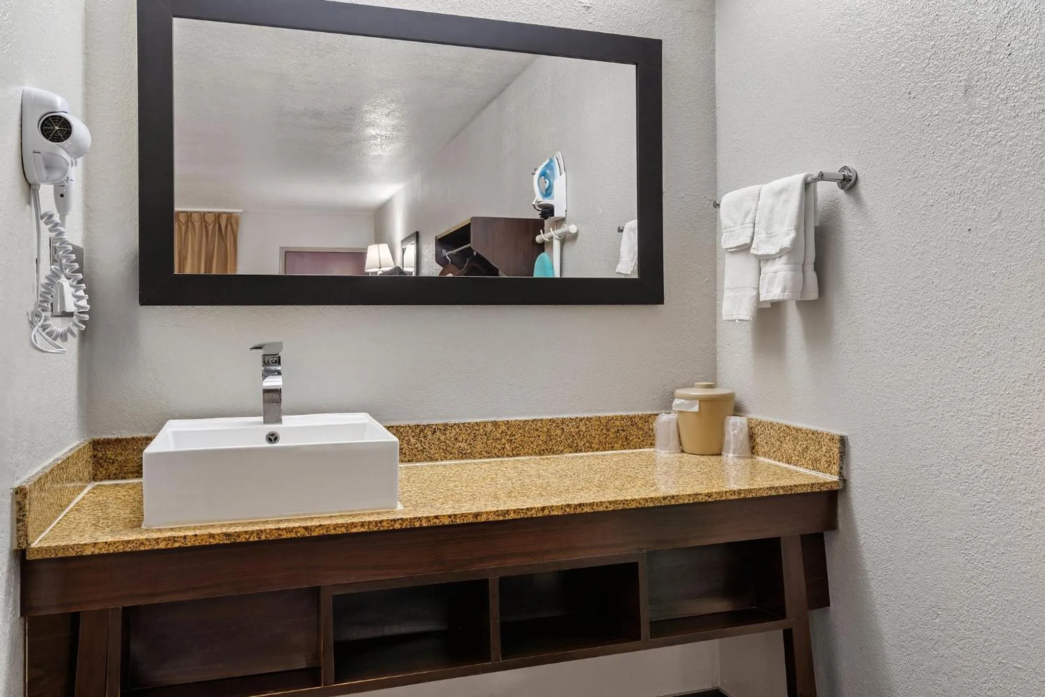 Bathroom in Red Roof Inn Wilmington NC