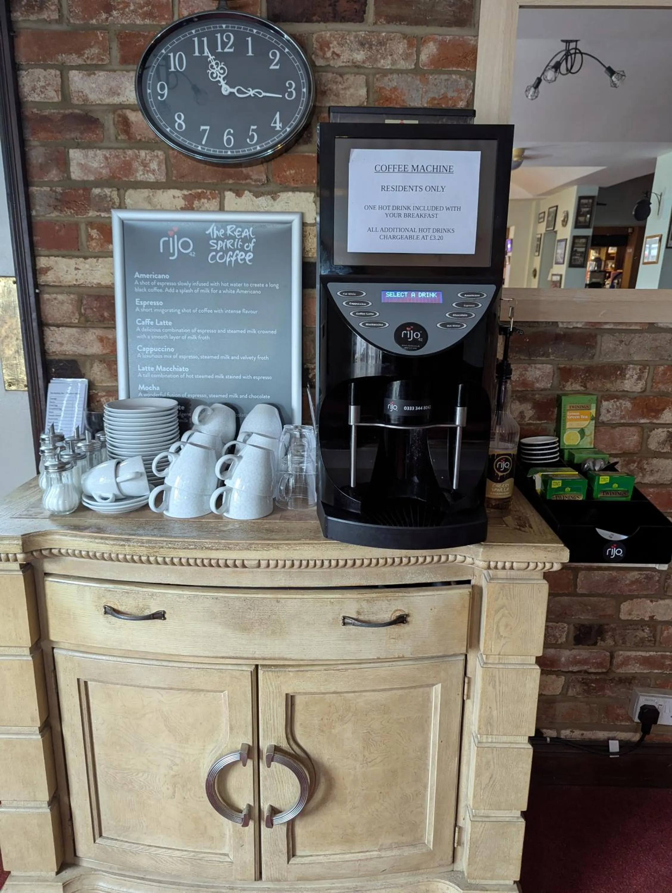 Coffee/tea facilities in Railway Inn