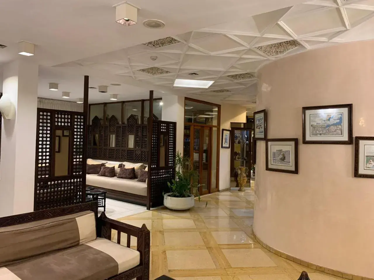 Lobby/Reception in Hotel Aferni