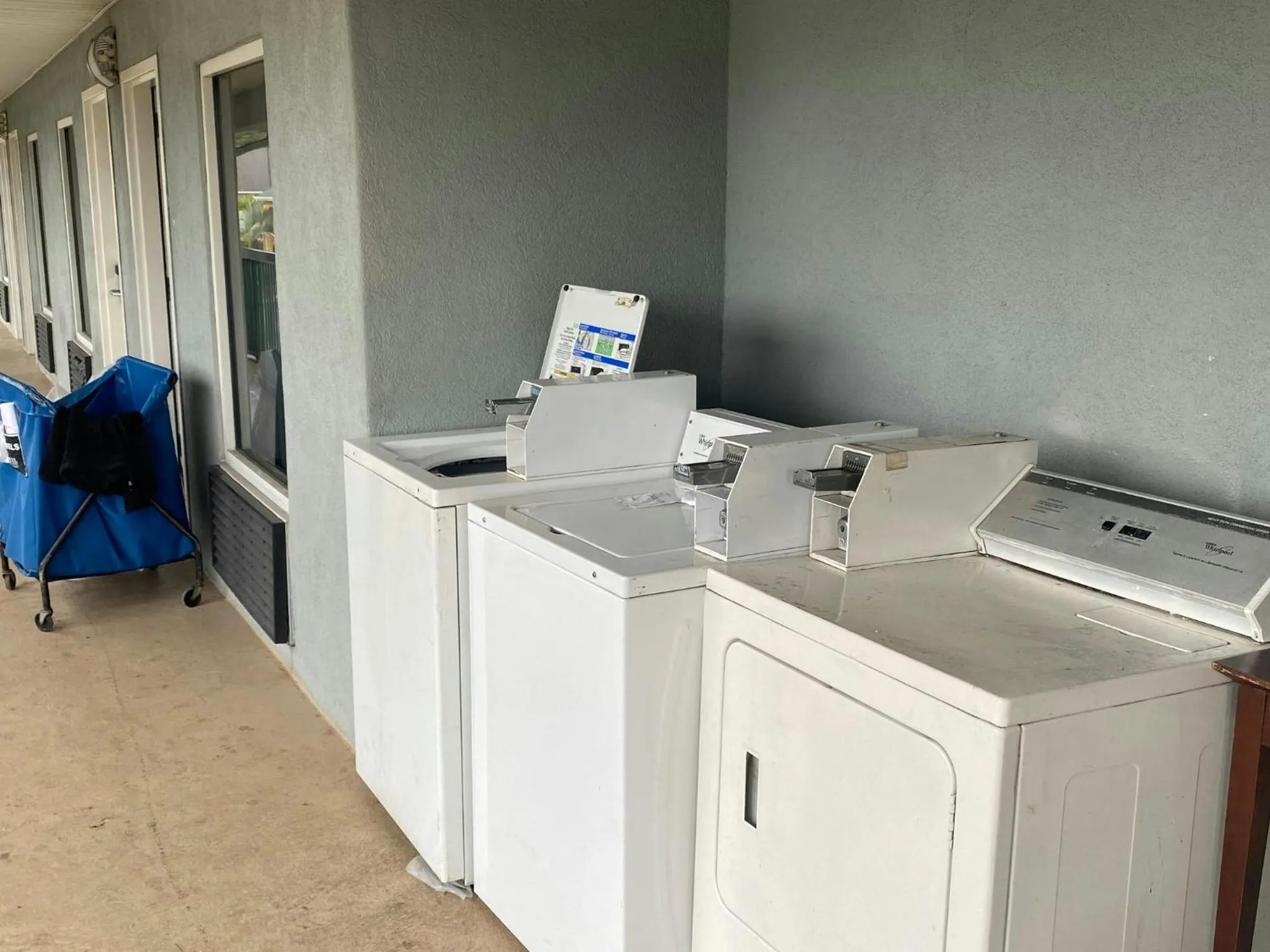 laundry in Red Roof Inn Savannah North I-95 - Port Wentworth