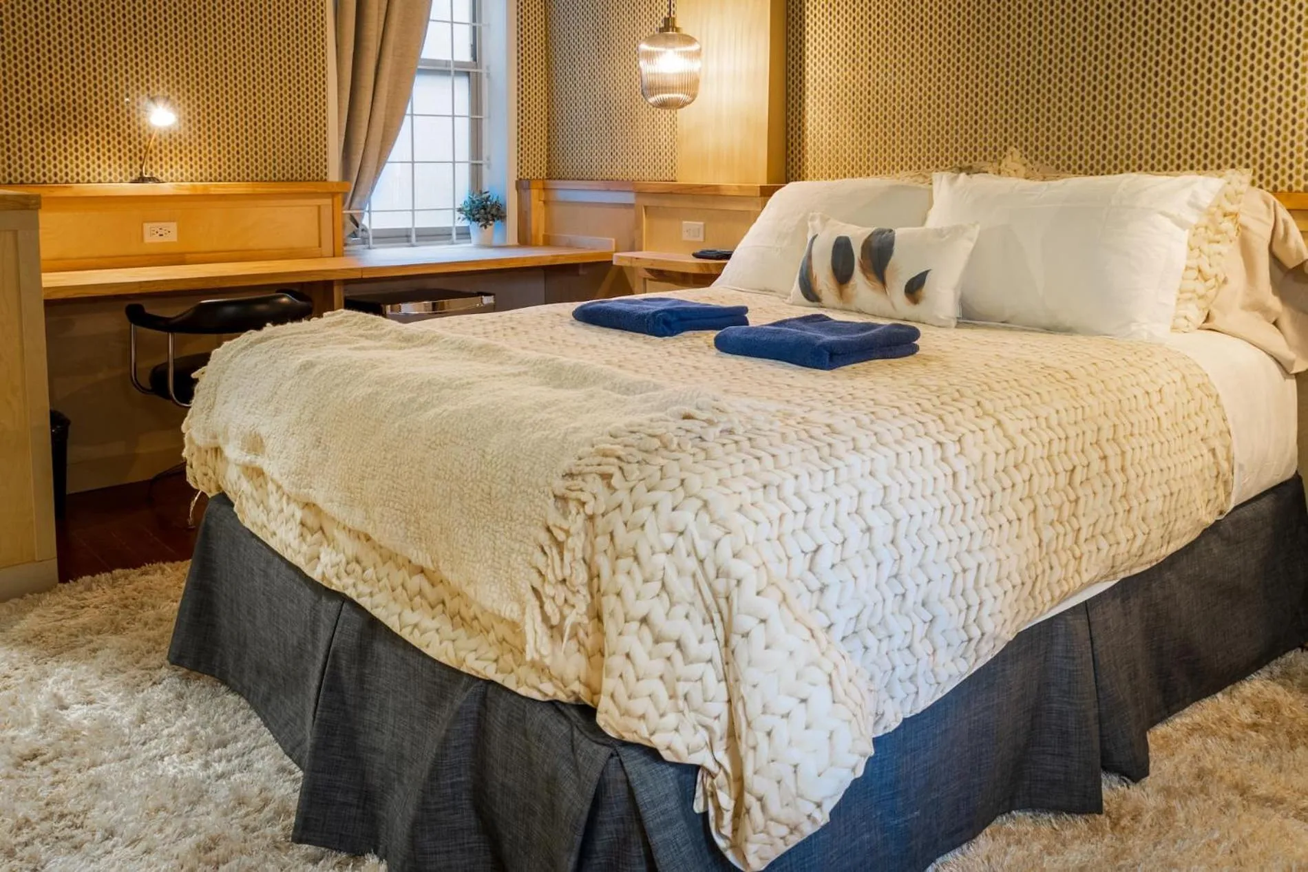 Bed in The Cambie Hostel Seymour