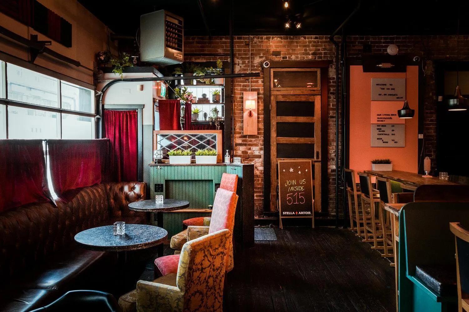 Restaurant/places to eat in The Cambie Hostel Seymour