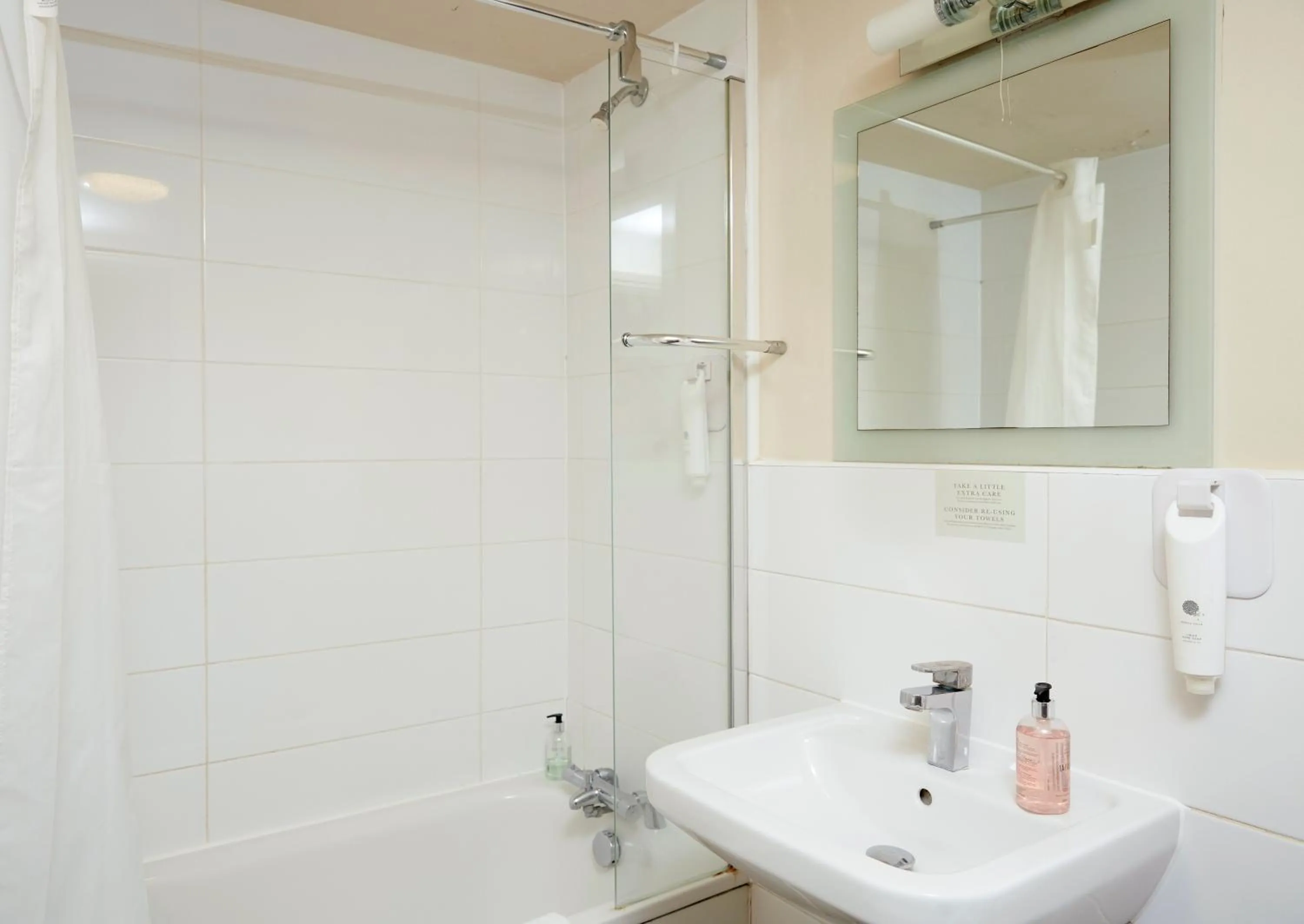 White Rabbit by Chef & Brewer Collection