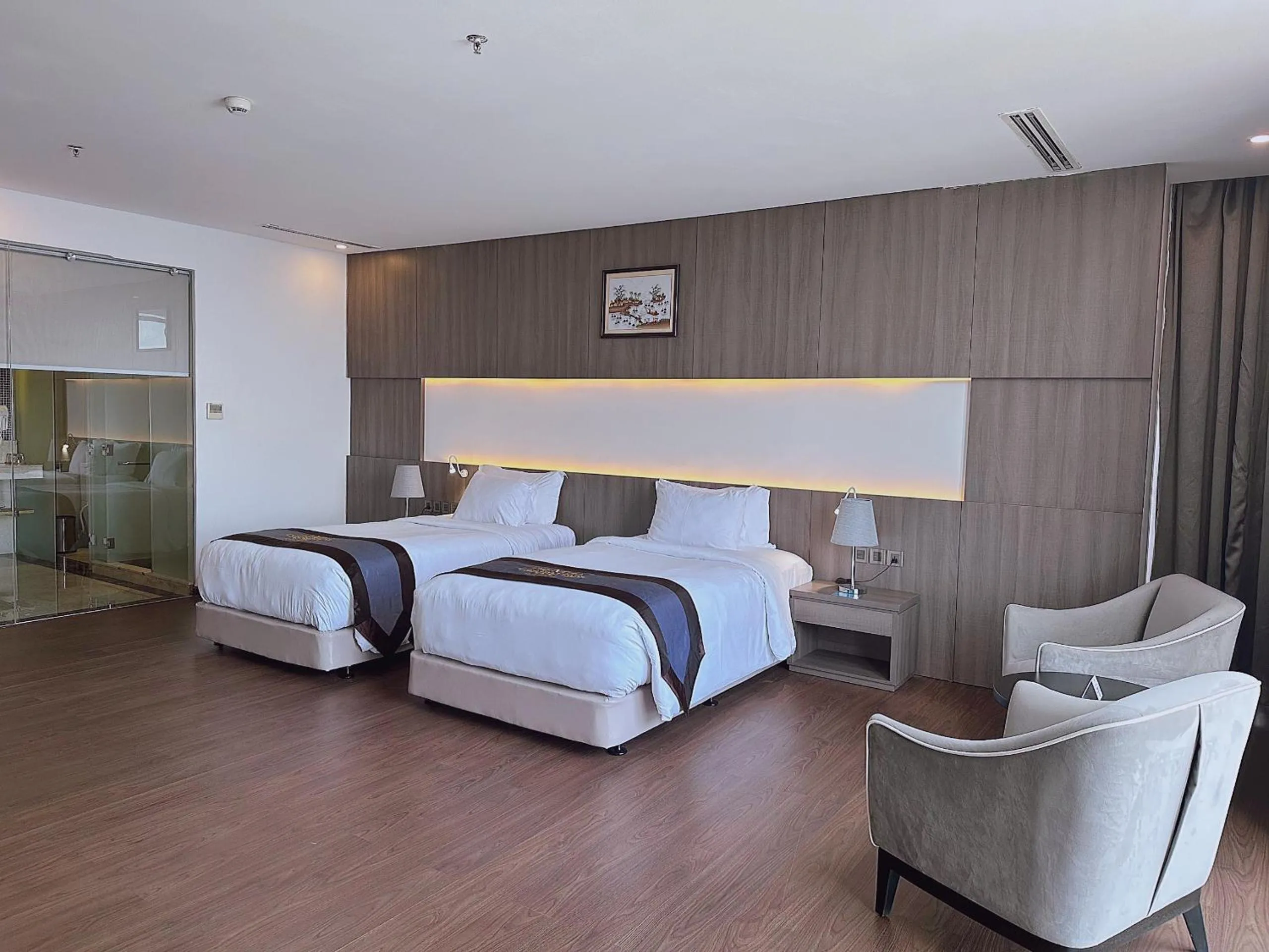 Bedroom, Bed in The Mira Central Park Hotel