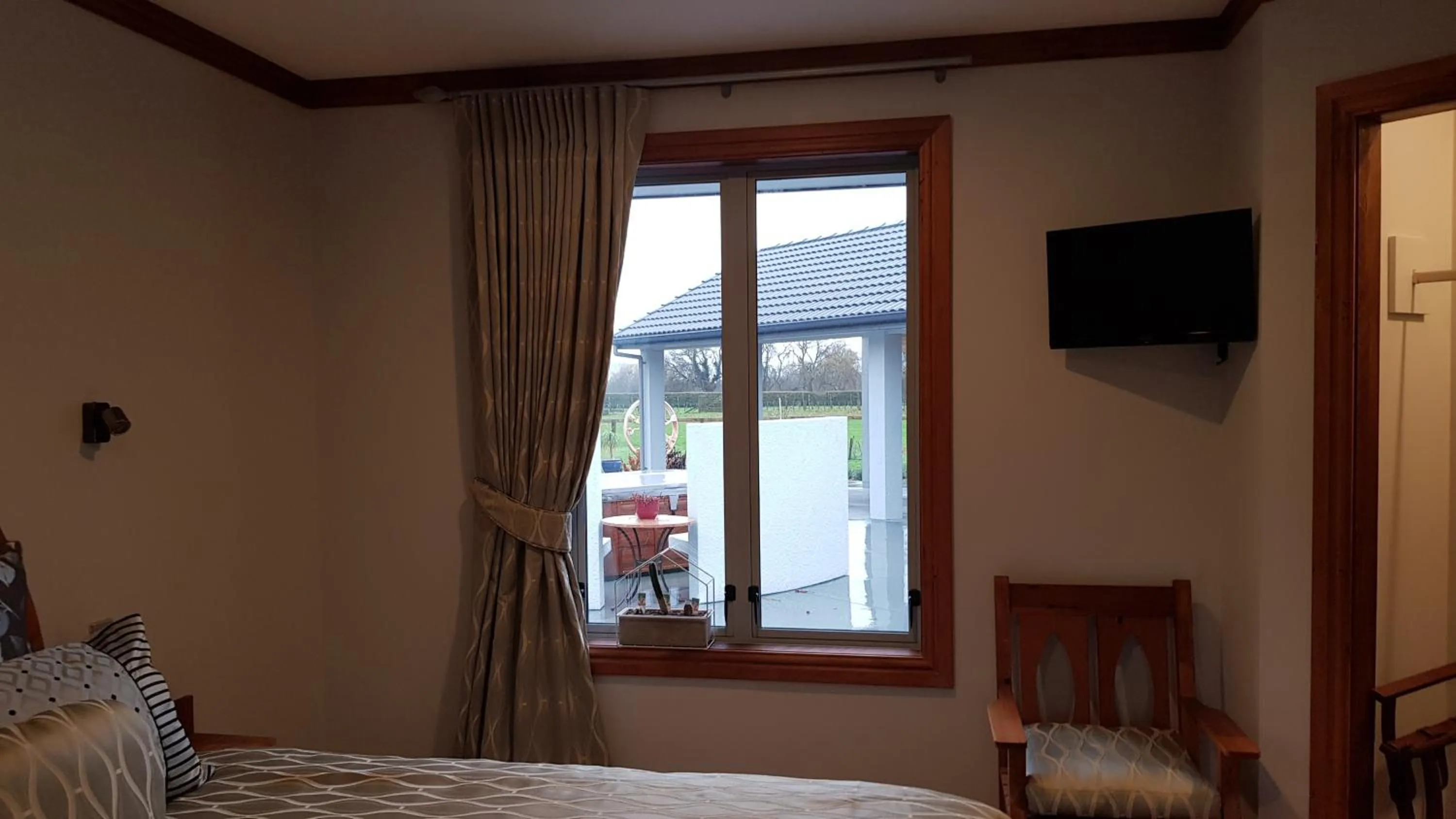 Property building, Bed in Bruntwoodlodge
