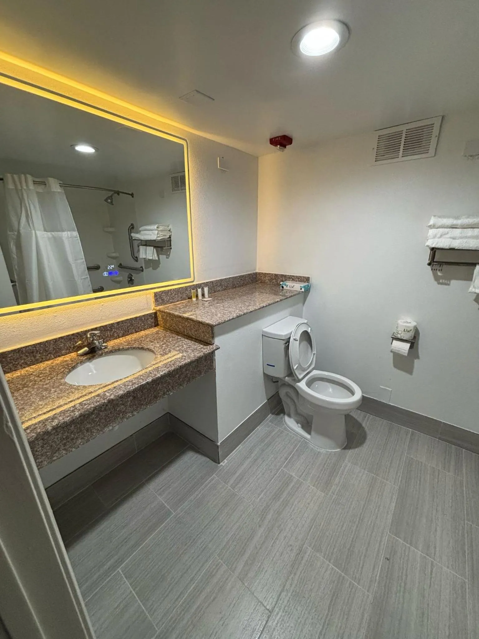 Days Hotel by Wyndham Williamsburg I-64