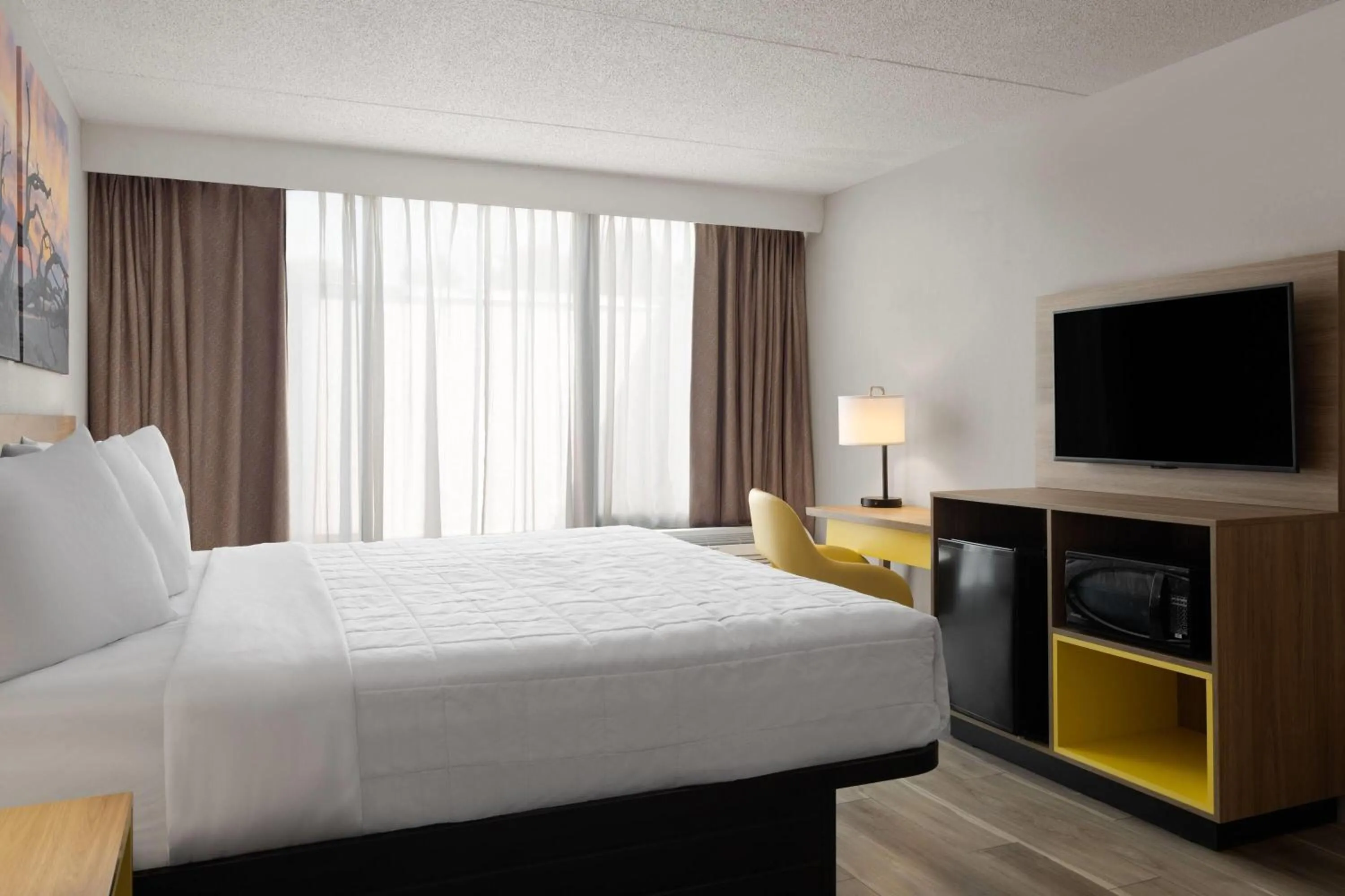 Photo of the whole room, Bed in Days Hotel by Wyndham Williamsburg I-64