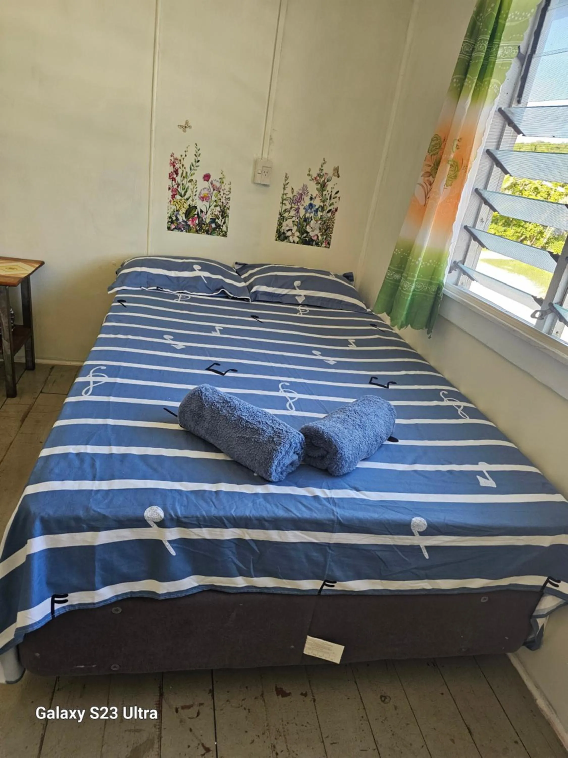 Bedroom, Bed in Heleni Jessop's Fatahega