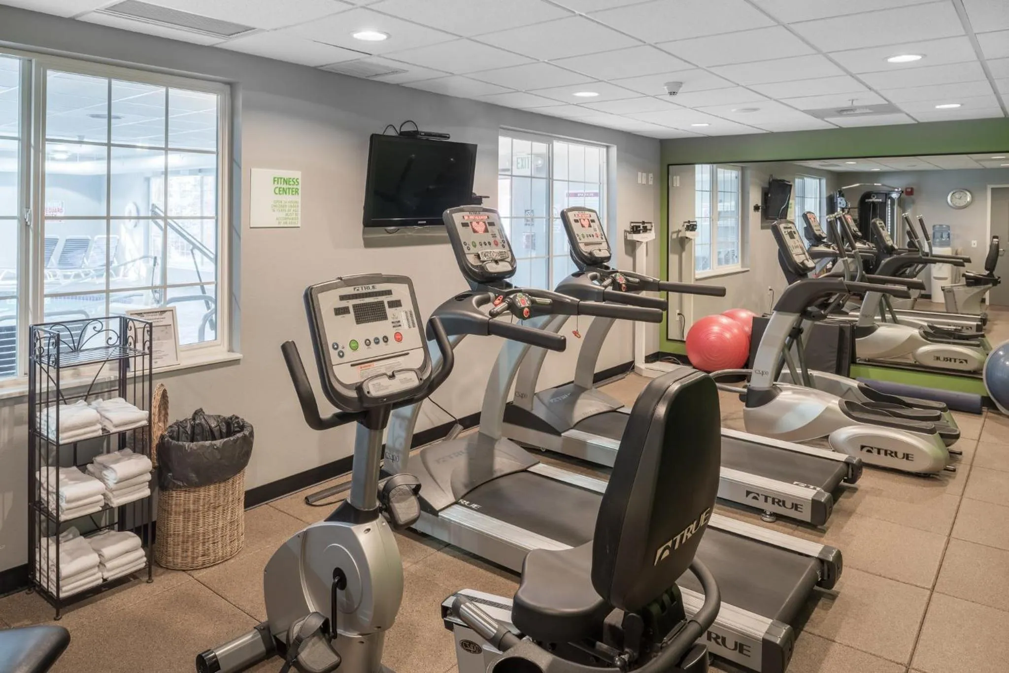 Fitness centre/facilities in Holiday Inn Express Spokane Airport by IHG
