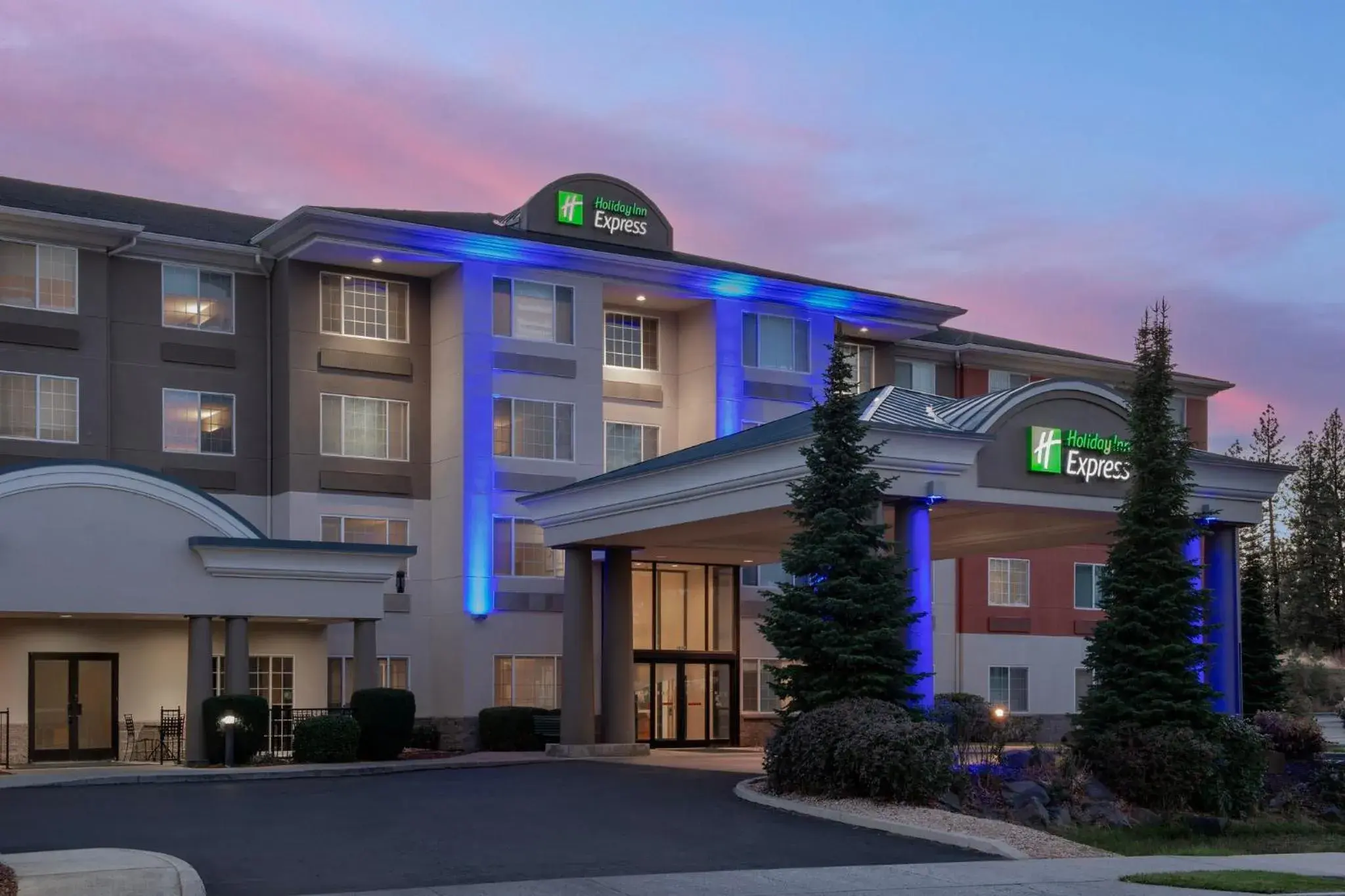Property building in Holiday Inn Express Spokane Airport by IHG Property building in Holiday Inn Express Spokane Airport by IHG