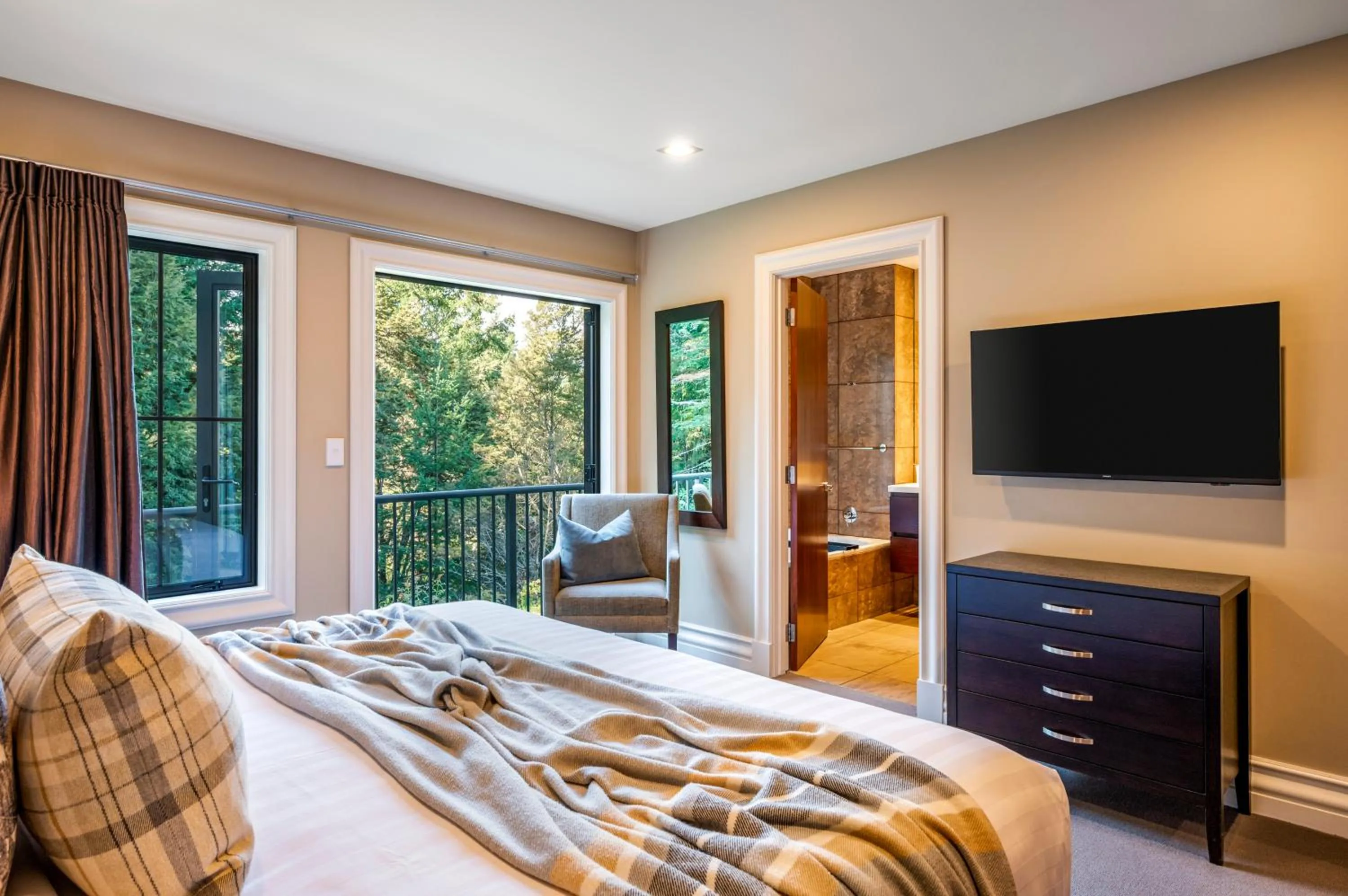 Bed in Platinum Queenstown