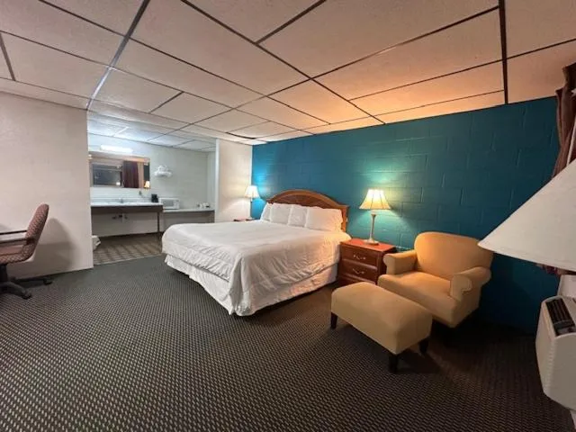 Bed in Rodeway Inn Flora