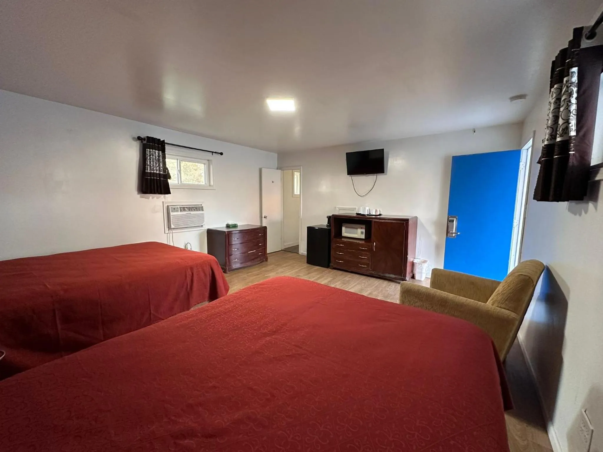 Bed in Rodeway Inn Flora