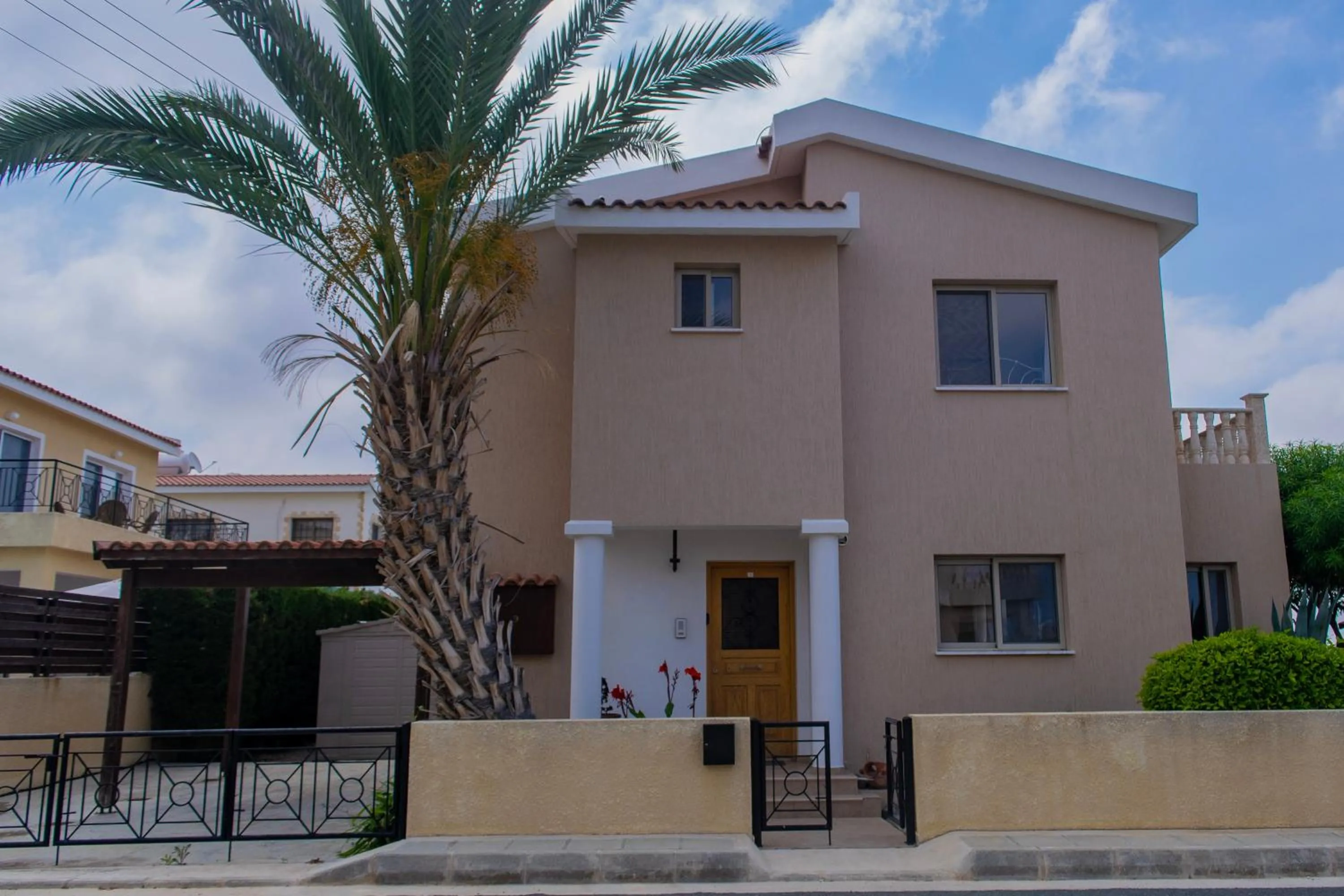 Property building in Villa Puccini: Luxury villa with private pool