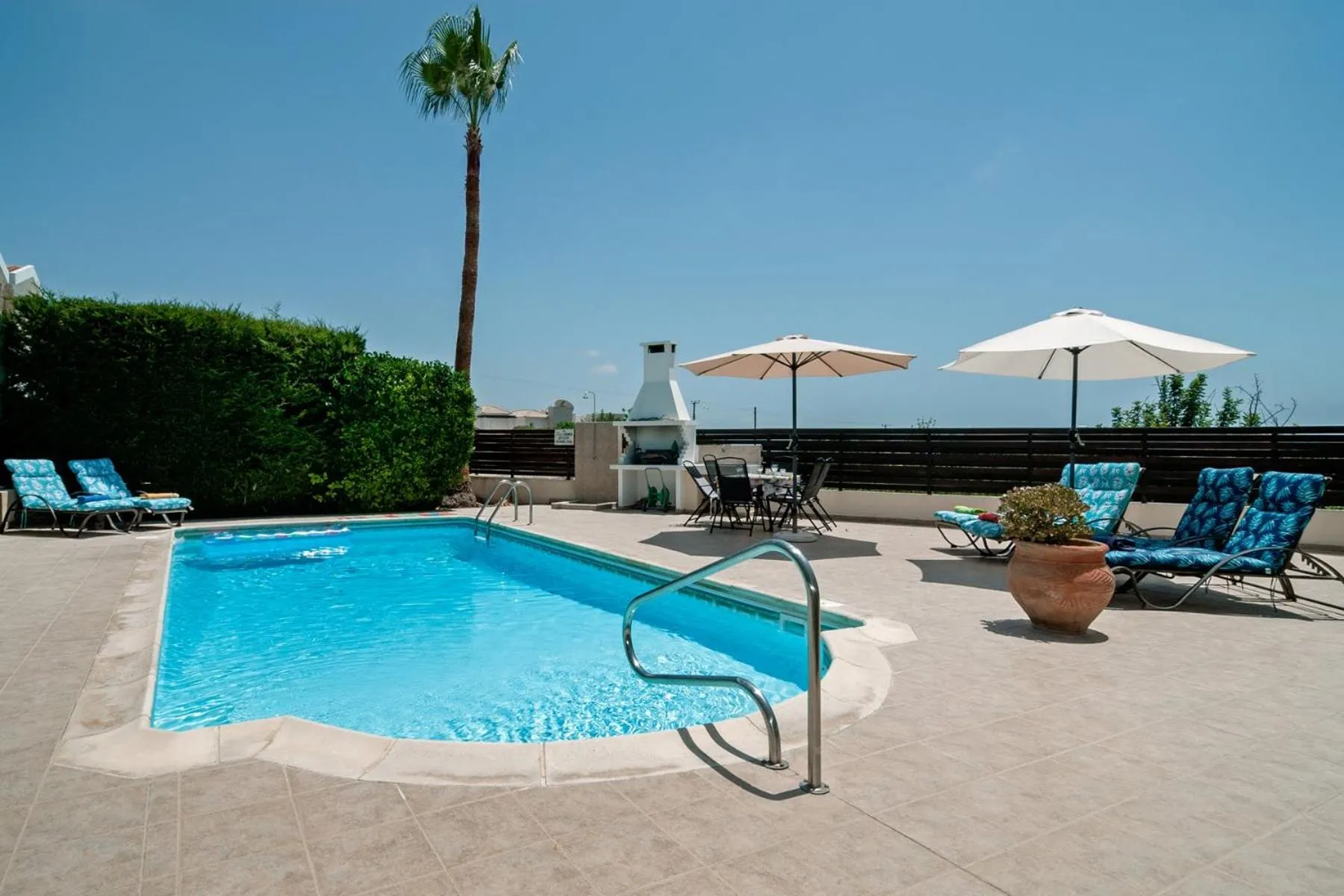 Patio in Villa Puccini: Luxury villa with private pool