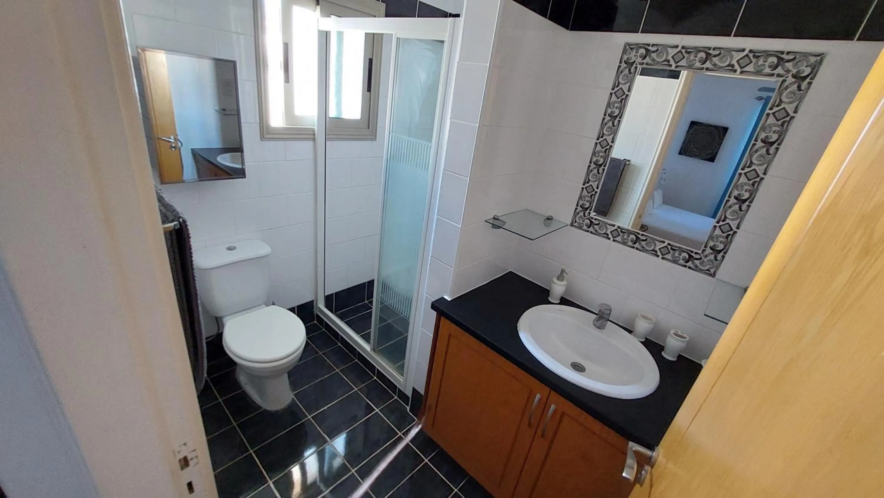 Shower in Villa Puccini: Luxury villa with private pool