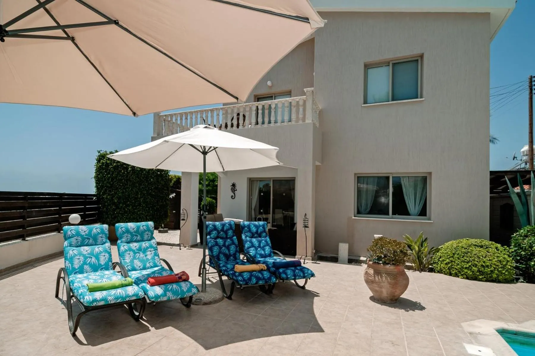 Patio in Villa Puccini: Luxury villa with private pool