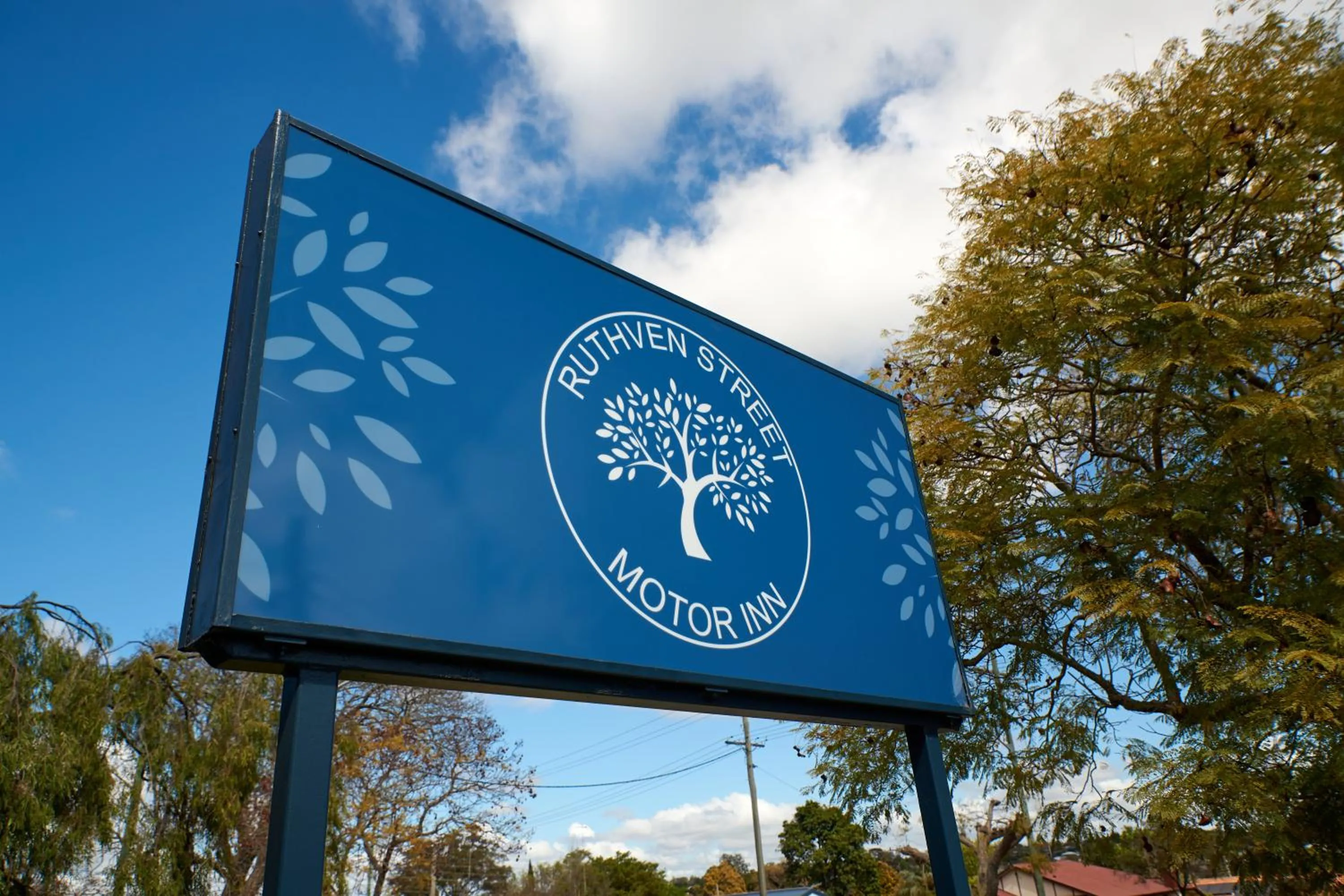 Property building in Ruthven Street Motor Inn