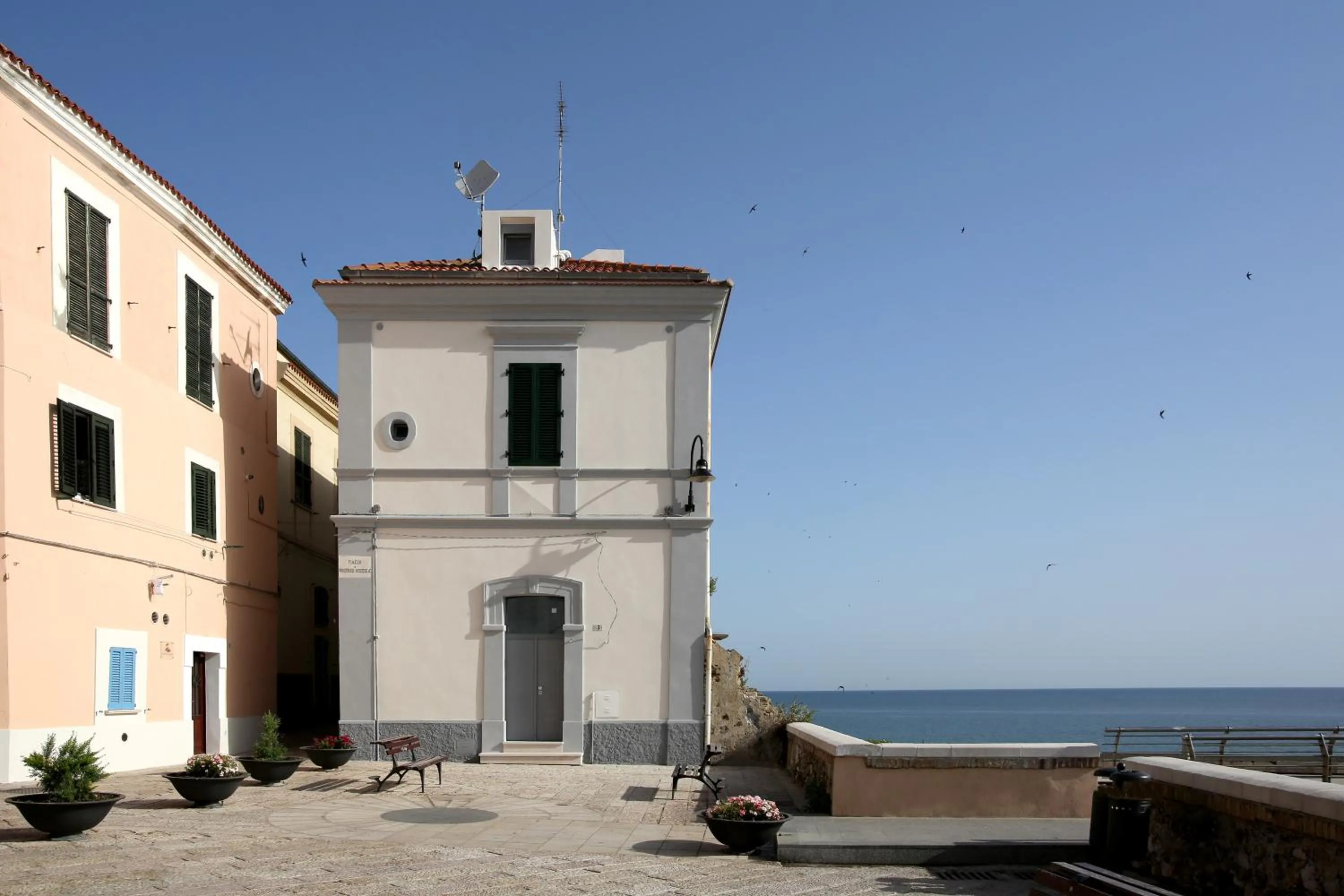 Street view in Stella Maris suite relax