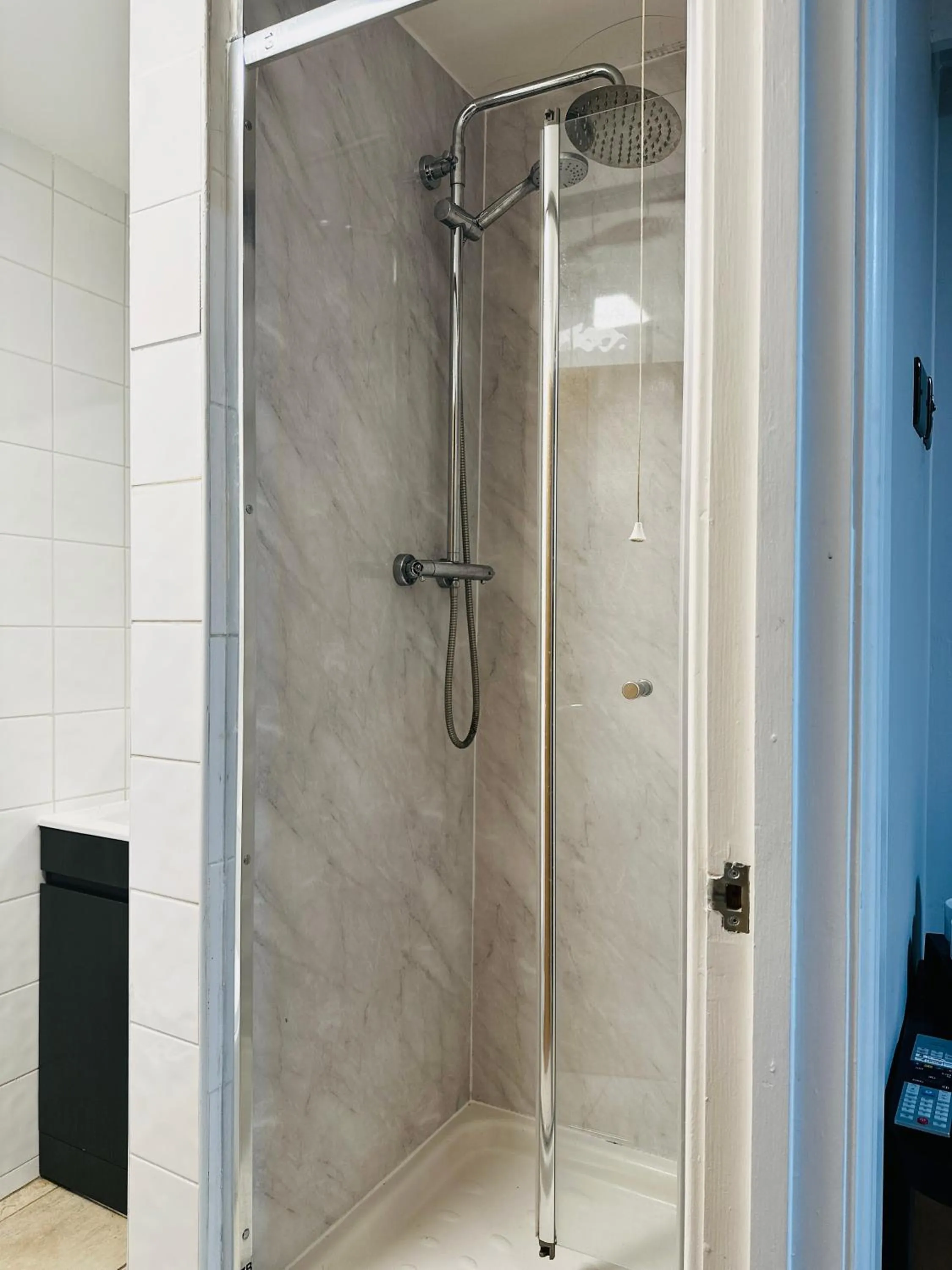 Bathroom in Crown Hotel - Stone, Near Stoke-On-Trent by OYO