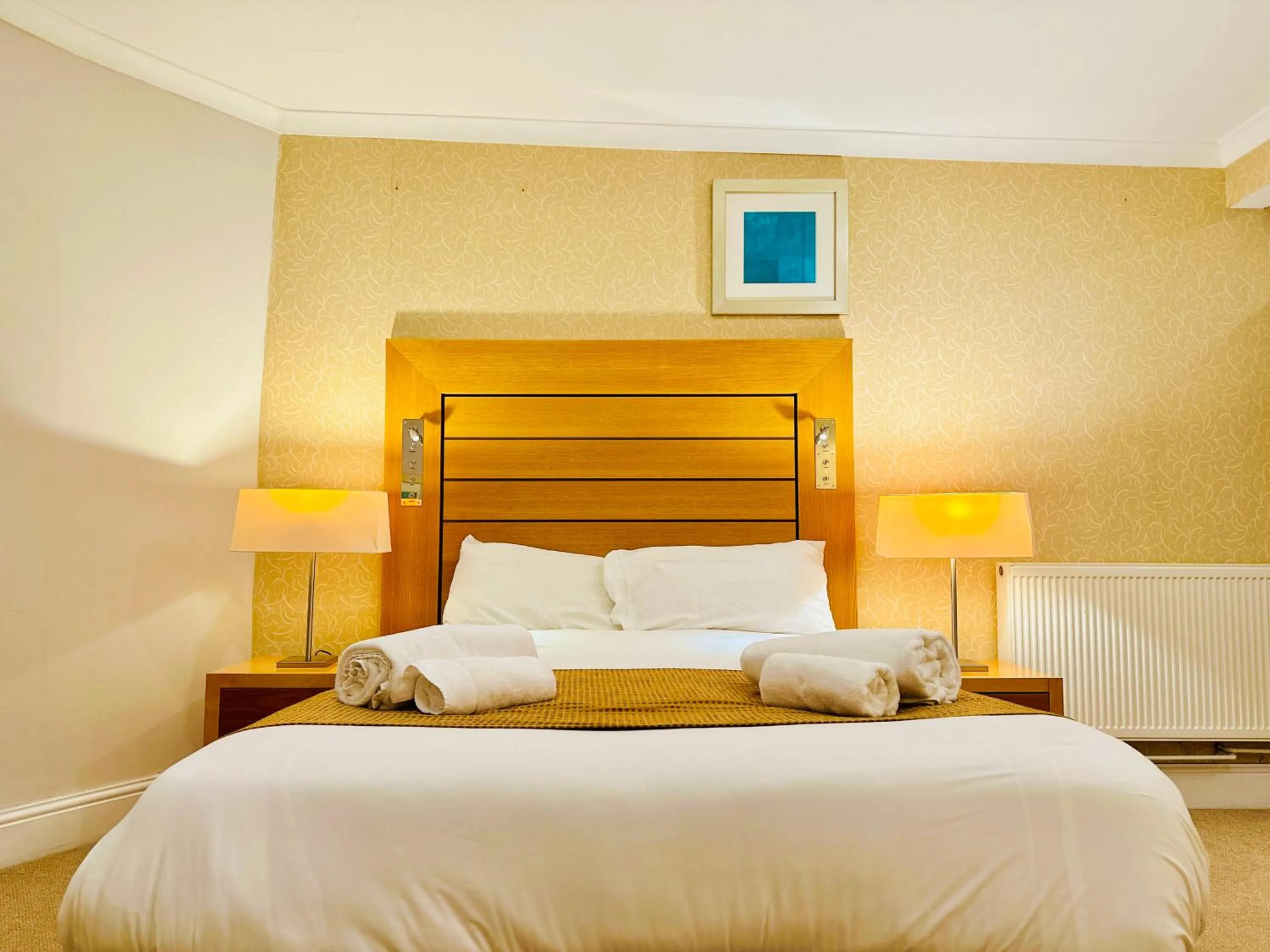 Photo of the whole room, Bed in Crown Hotel - Stone, Near Stoke-On-Trent by OYO