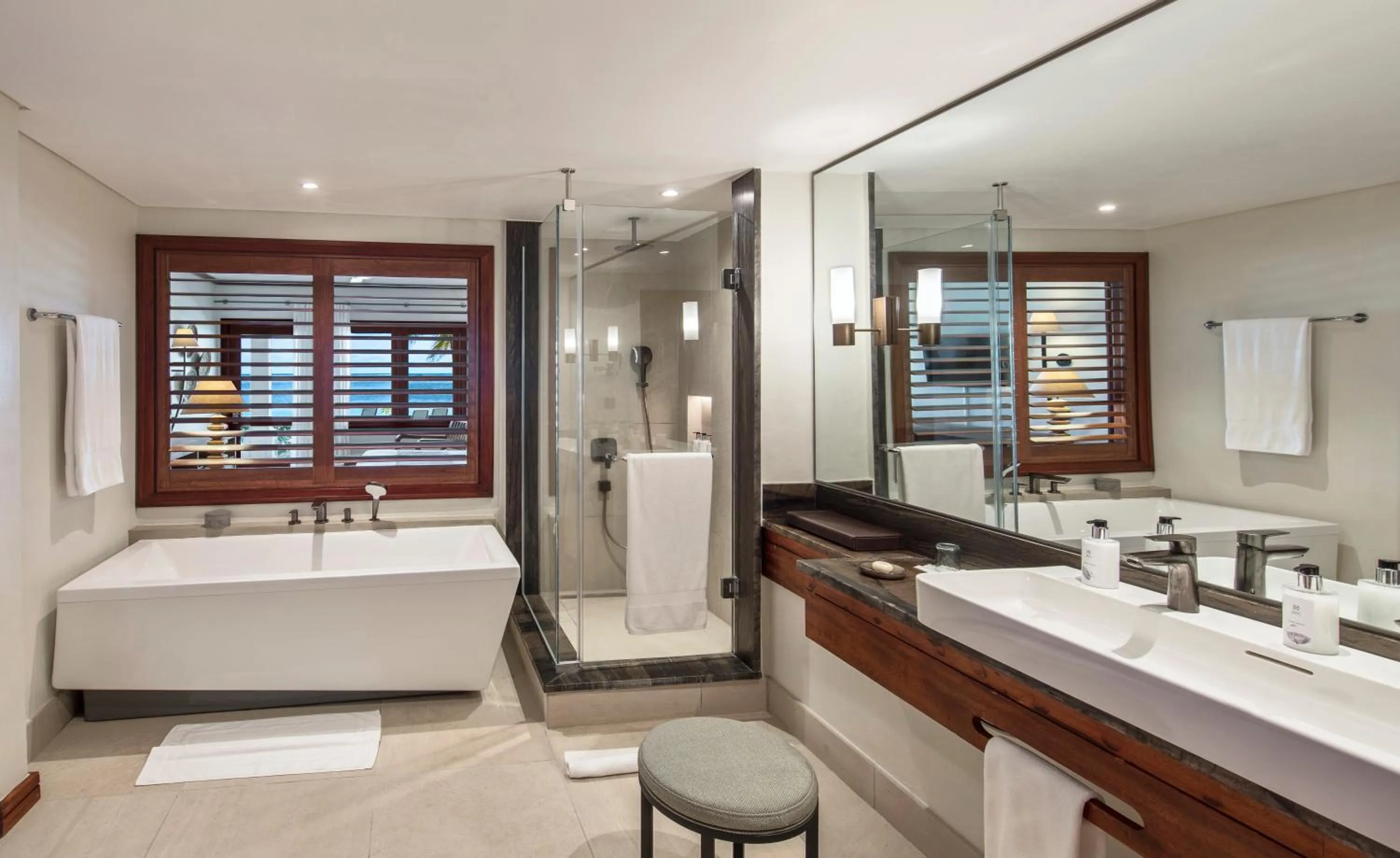 Shower in Heritage Awali Golf & Spa Resort - All Inclusive