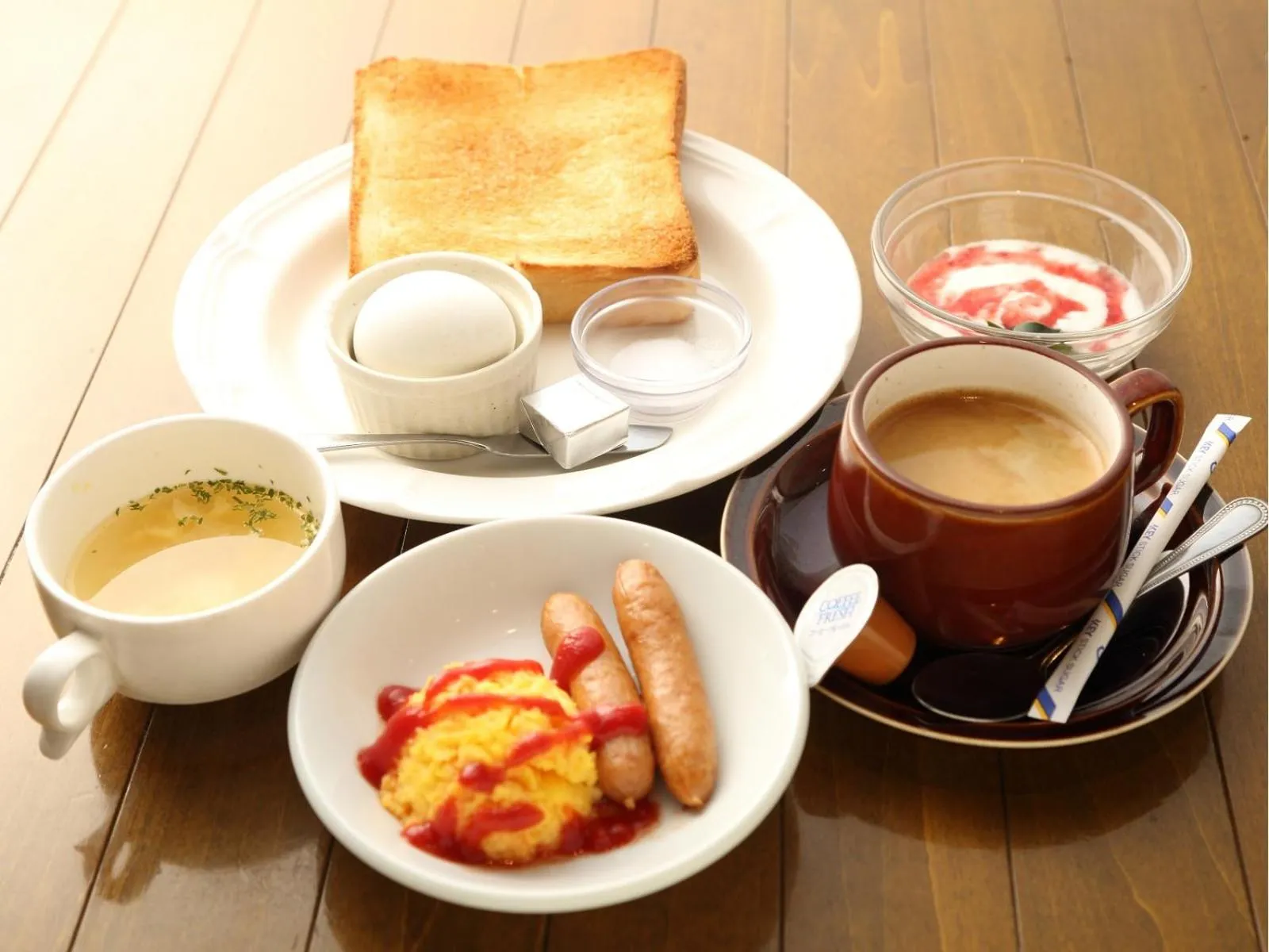 Breakfast in Hotel Century Art